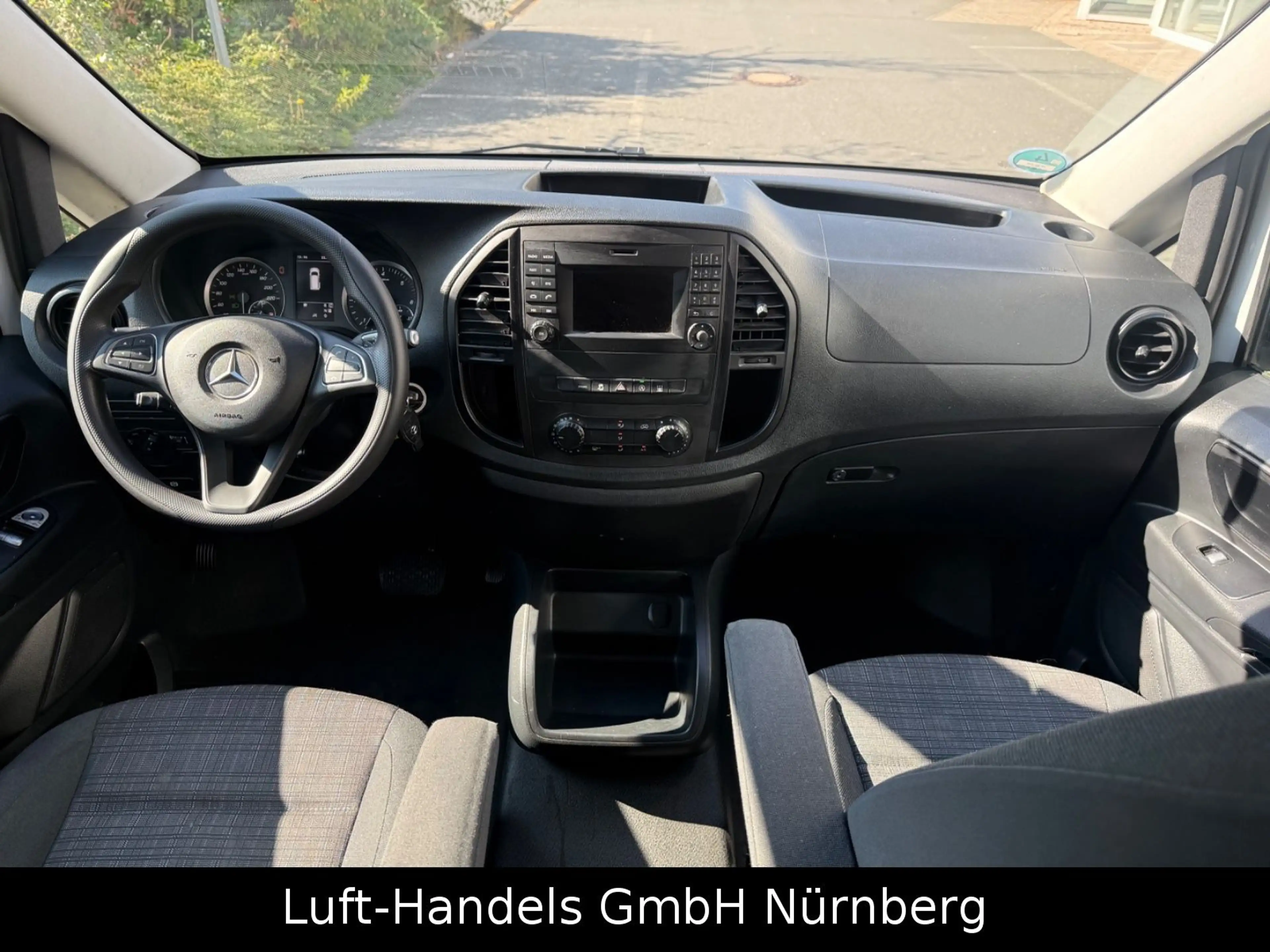 Mercedes-Benz Vito Tourer 116 CDI RWD extralang Pro 8SitzKlima — photo 15