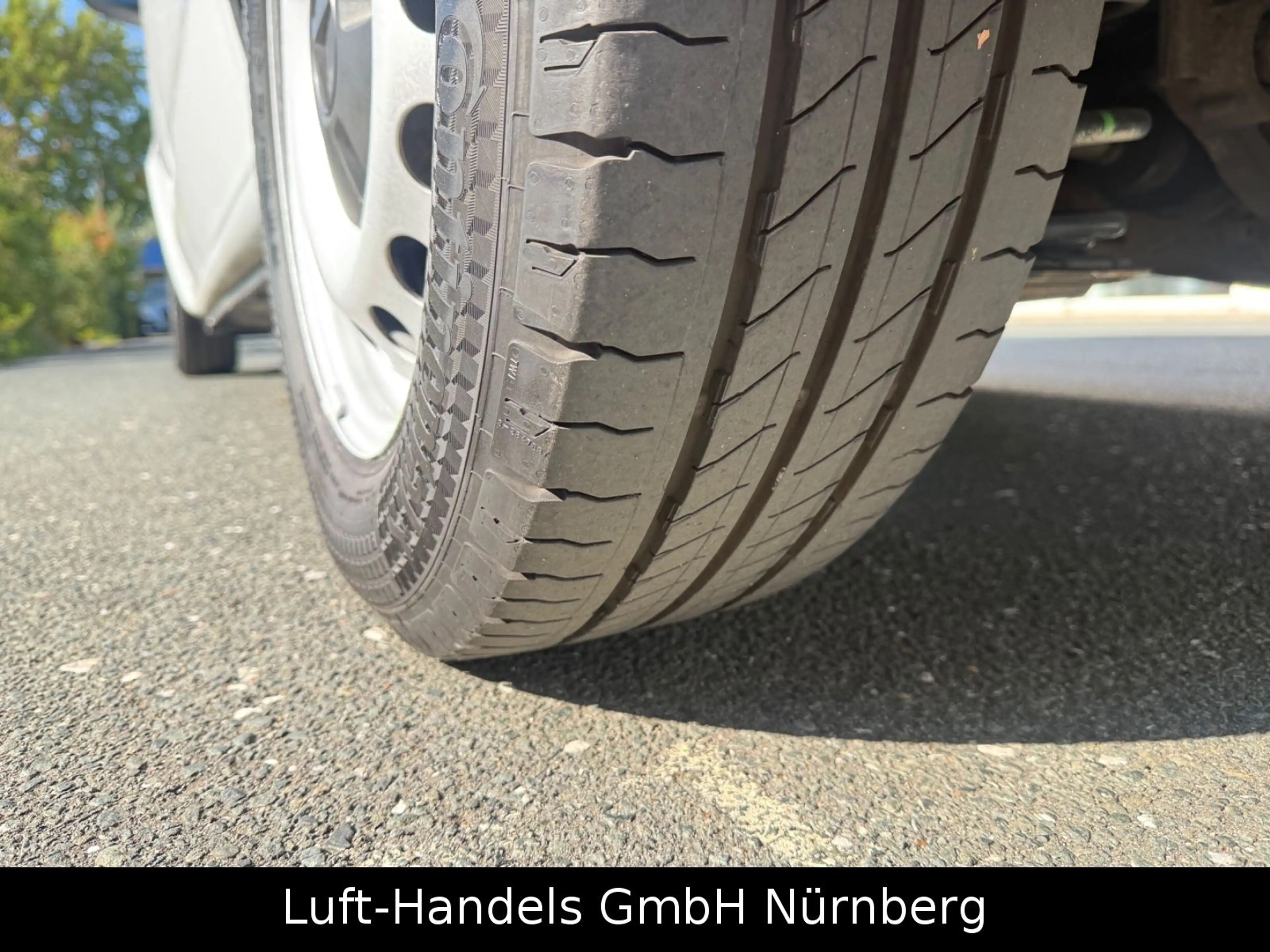 Mercedes-Benz Vito Tourer 116 CDI RWD extralang Pro 8SitzKlima — photo 9