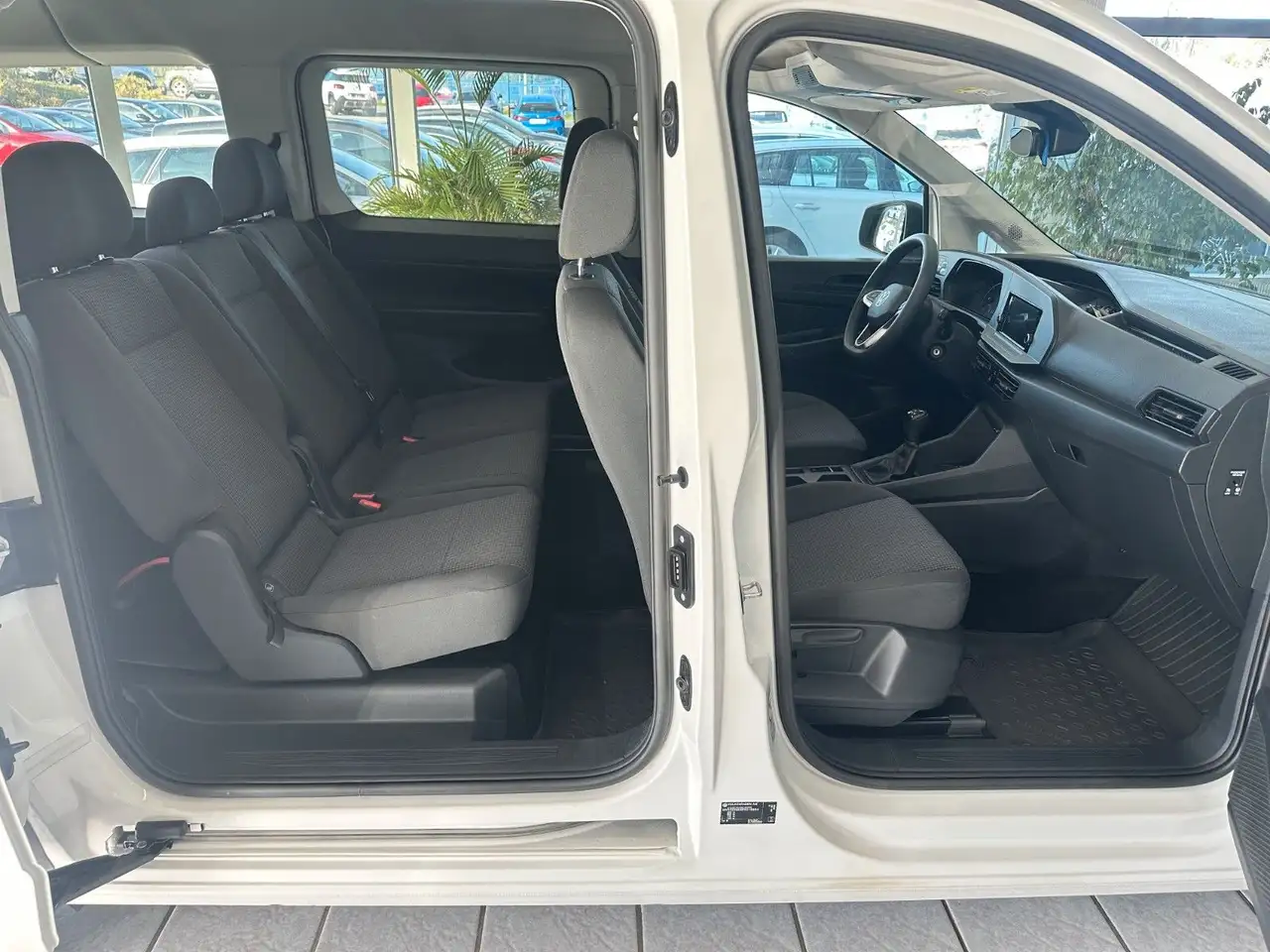 Volkswagen Caddy Kombi Maxi*IQ.DRIVE*PDC*SHZ*AHK*Tempo*, миниатюра 18