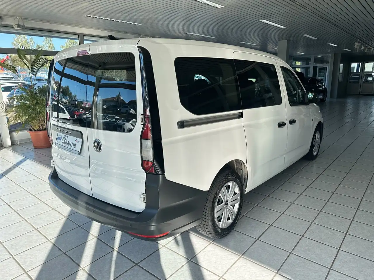 Volkswagen Caddy Kombi Maxi*IQ.DRIVE*PDC*SHZ*AHK*Tempo*, миниатюра 5