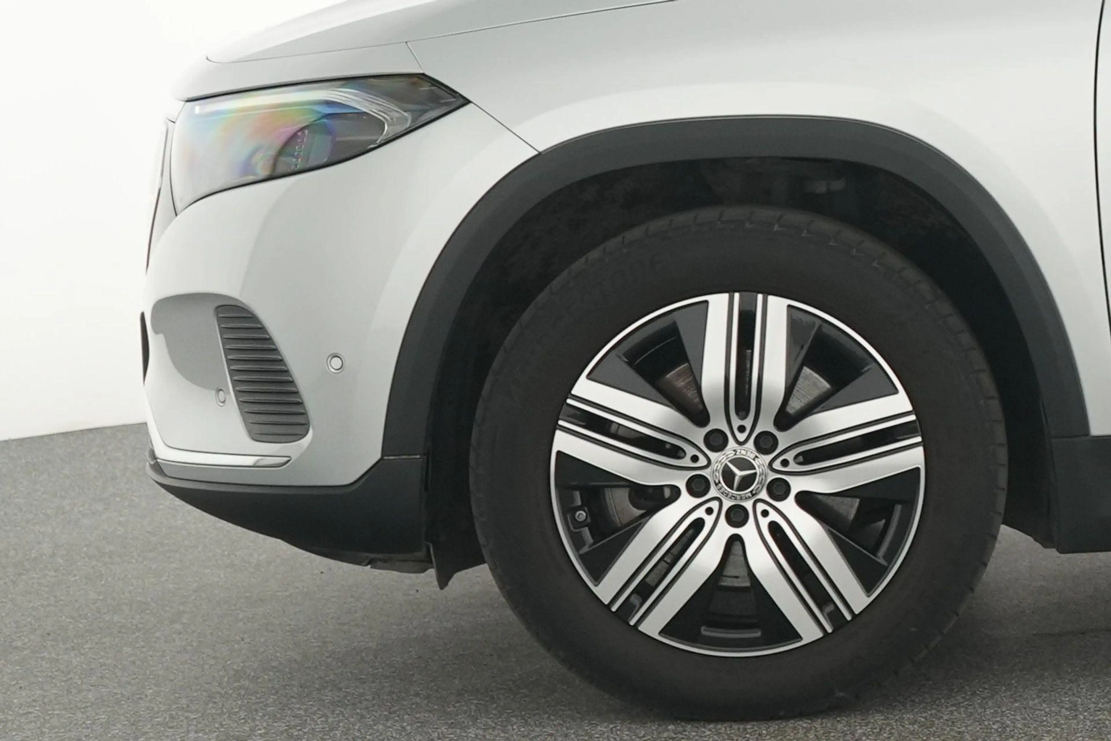 Mercedes-Benz EQA 250 Progressive — photo 5