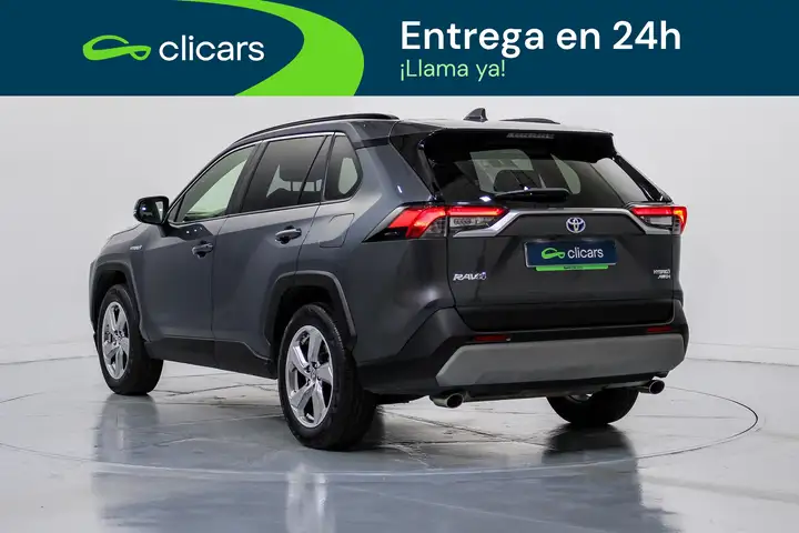 Toyota RAV4 2021, foto 9