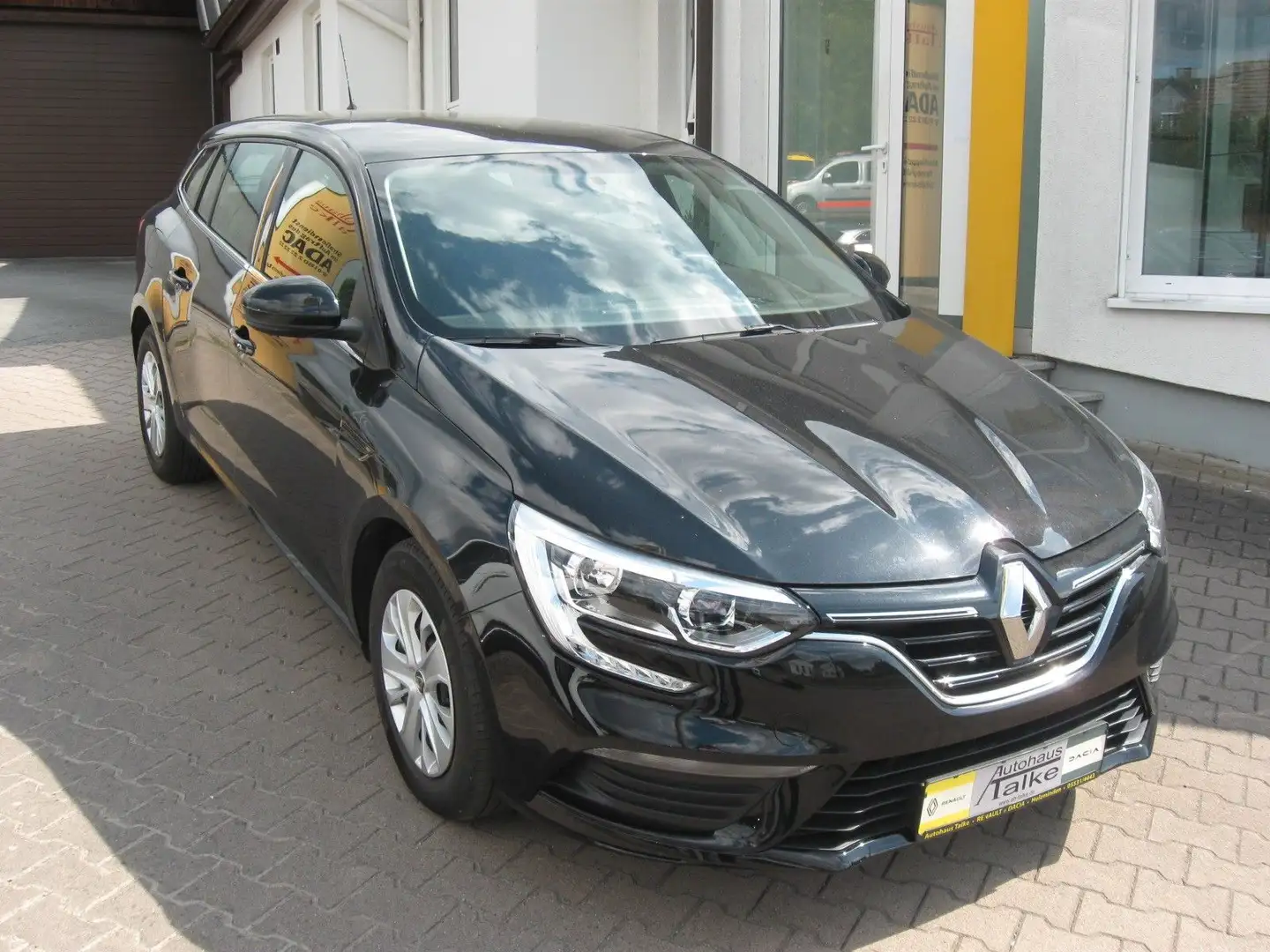 Renault Megane IV Grandtour Life Noir - 1