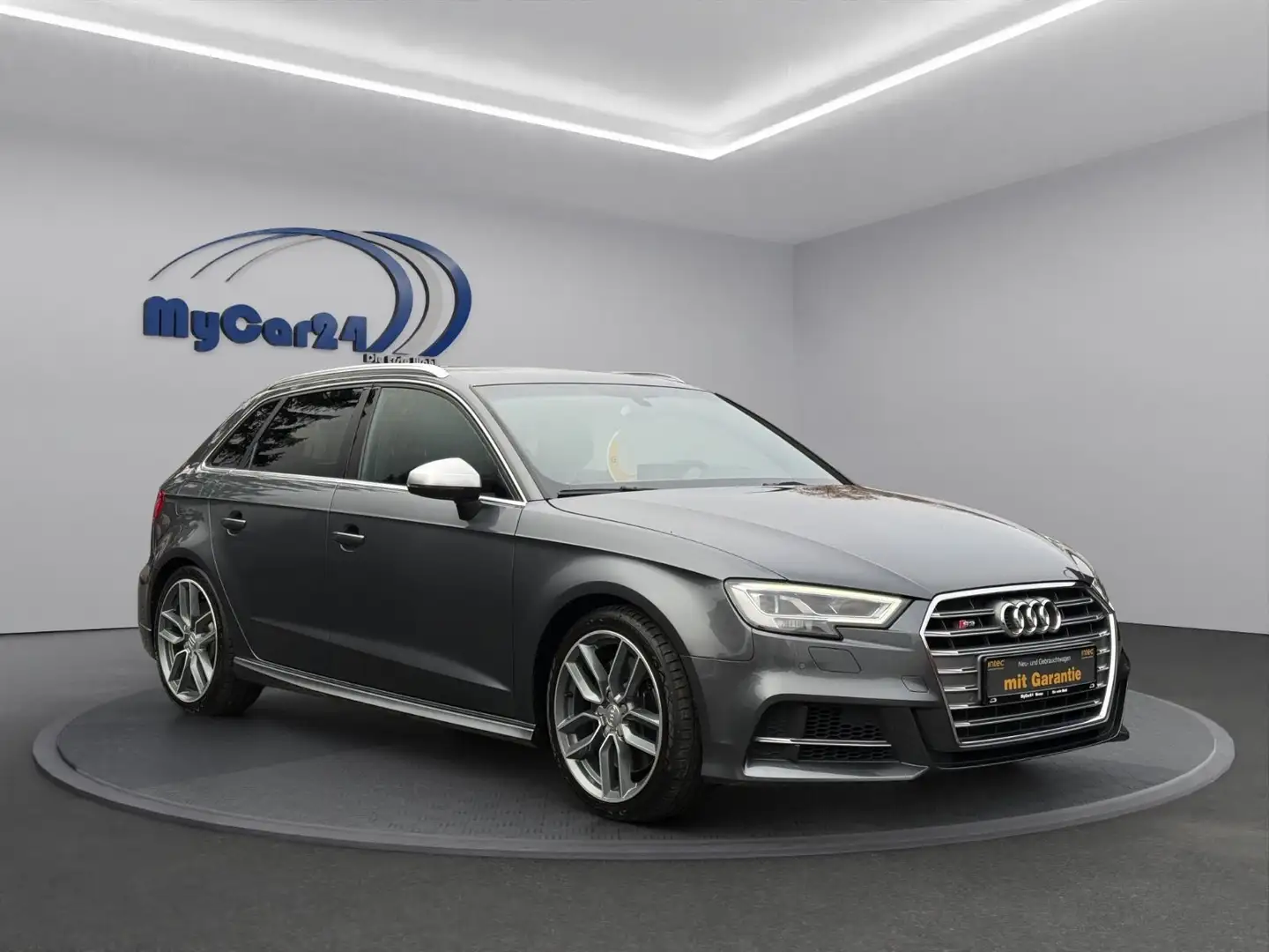 Audi S3 Sportback quattroI Navi I AlcantaraI Garantie Grau - 2