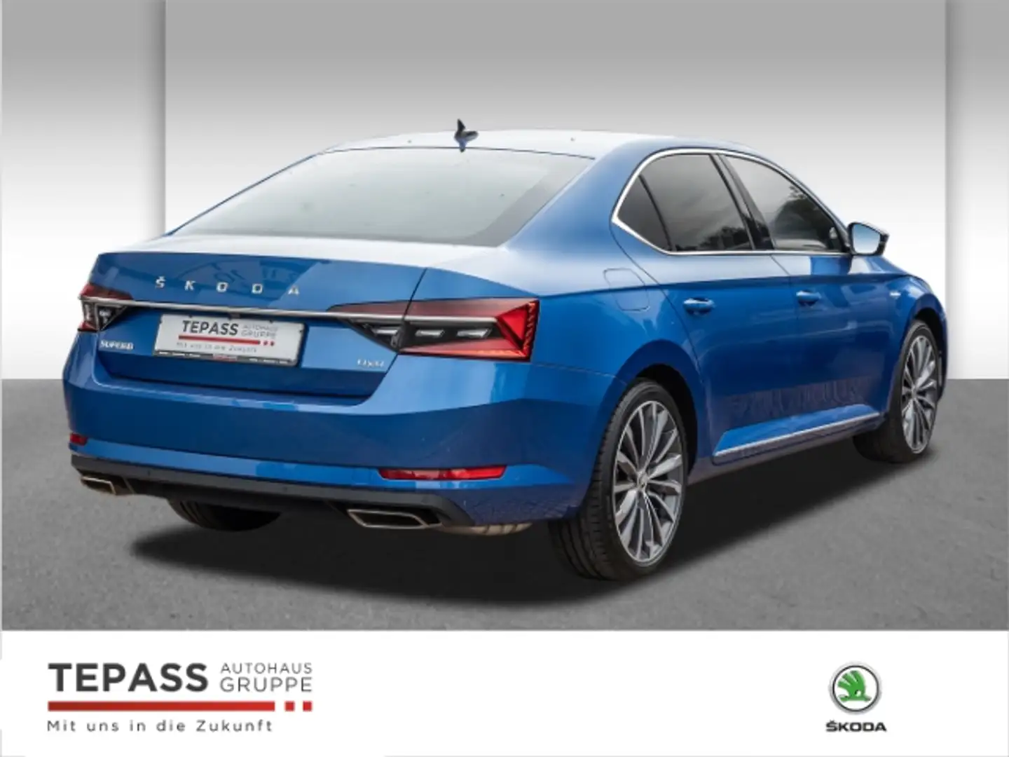 Skoda Superb 2.0l TSI L&K 4x4 Blau - 2