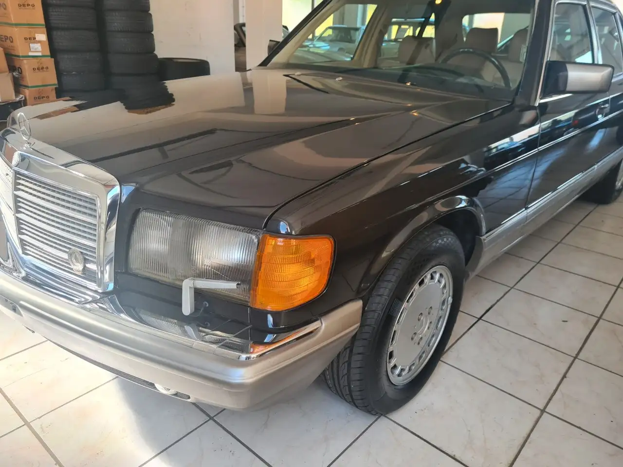 Mercedes-Benz 560 SEL USA Import, foto 2