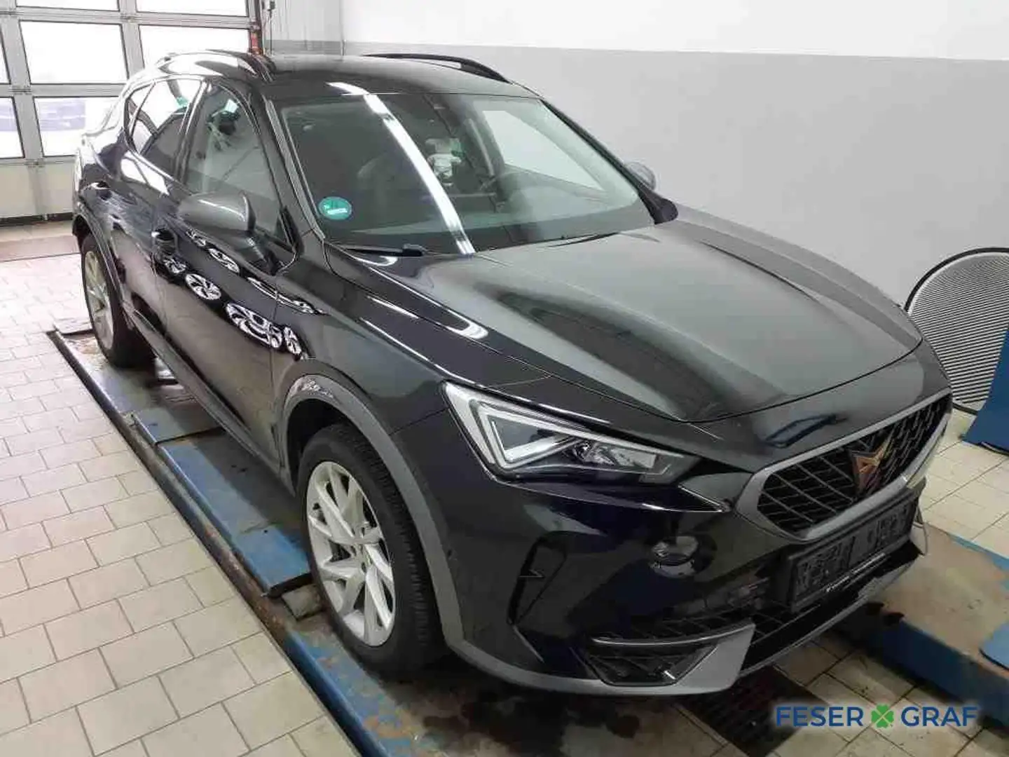 CUPRA Formentor 1.5 TSI DSG LED/Navi/ACC/Kessy/SHZ/PDC Schwarz - 2