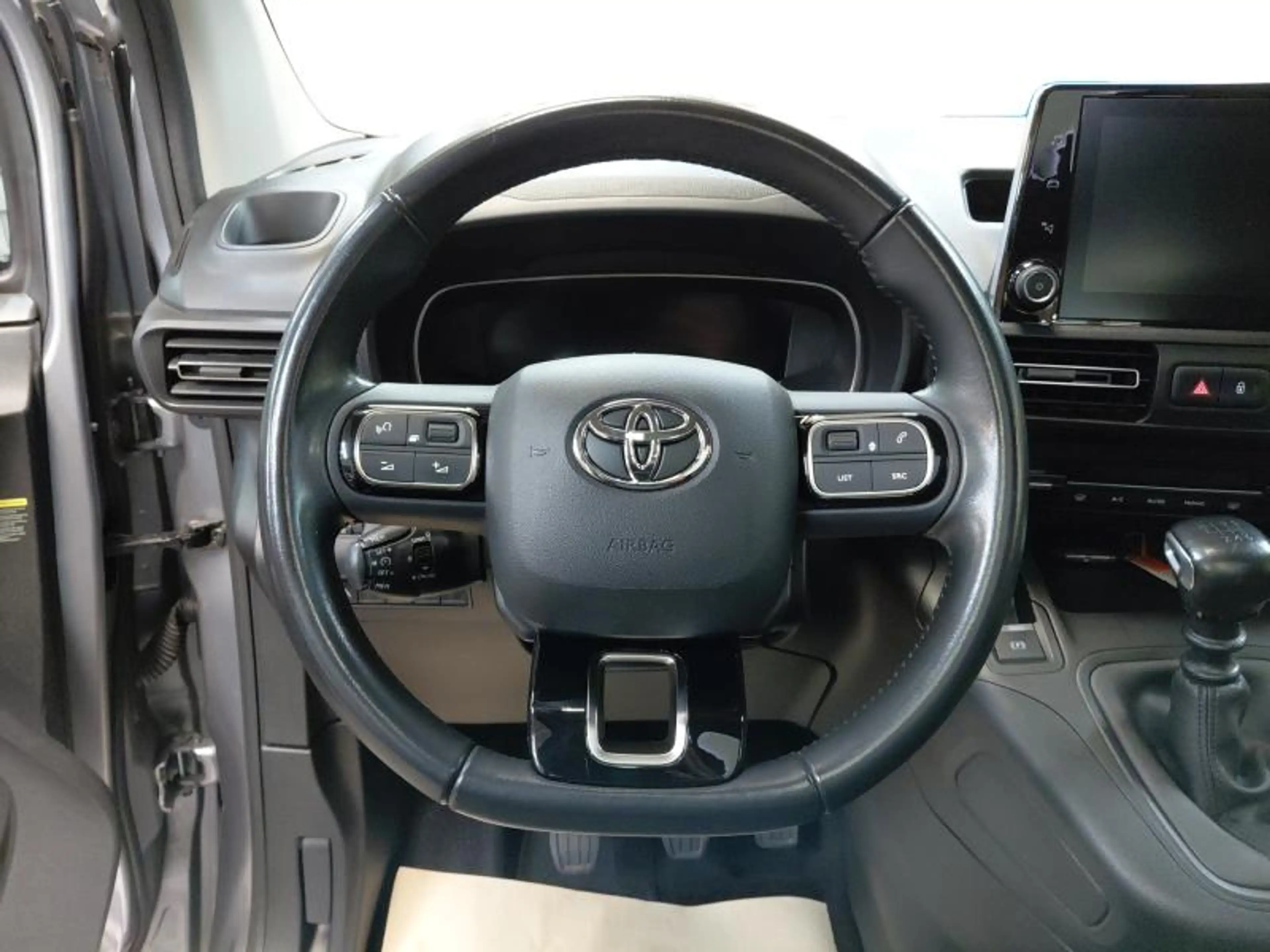 Toyota Verso CITY VERSO MPV — photo 13