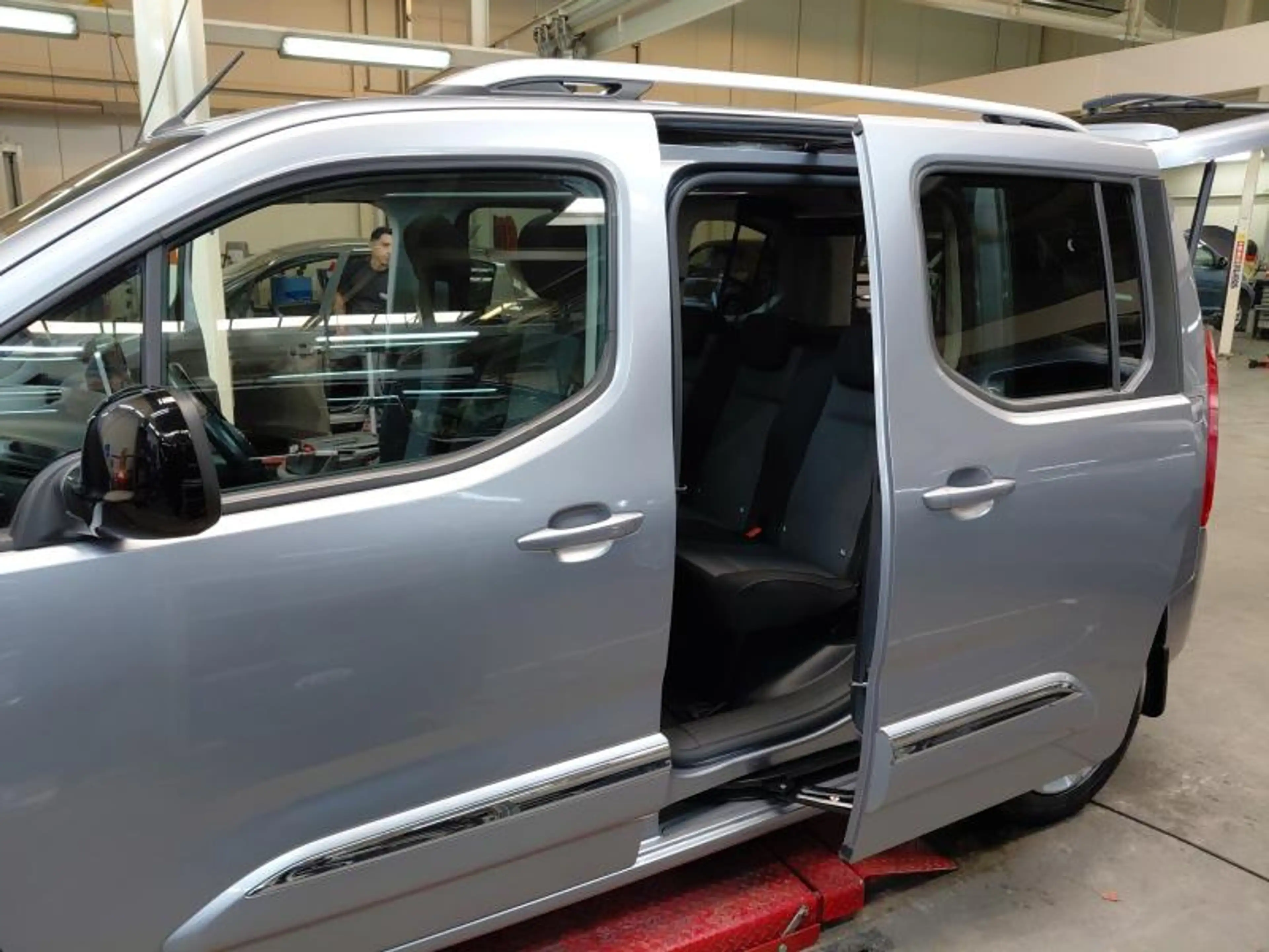 Toyota Verso CITY VERSO MPV — photo 23