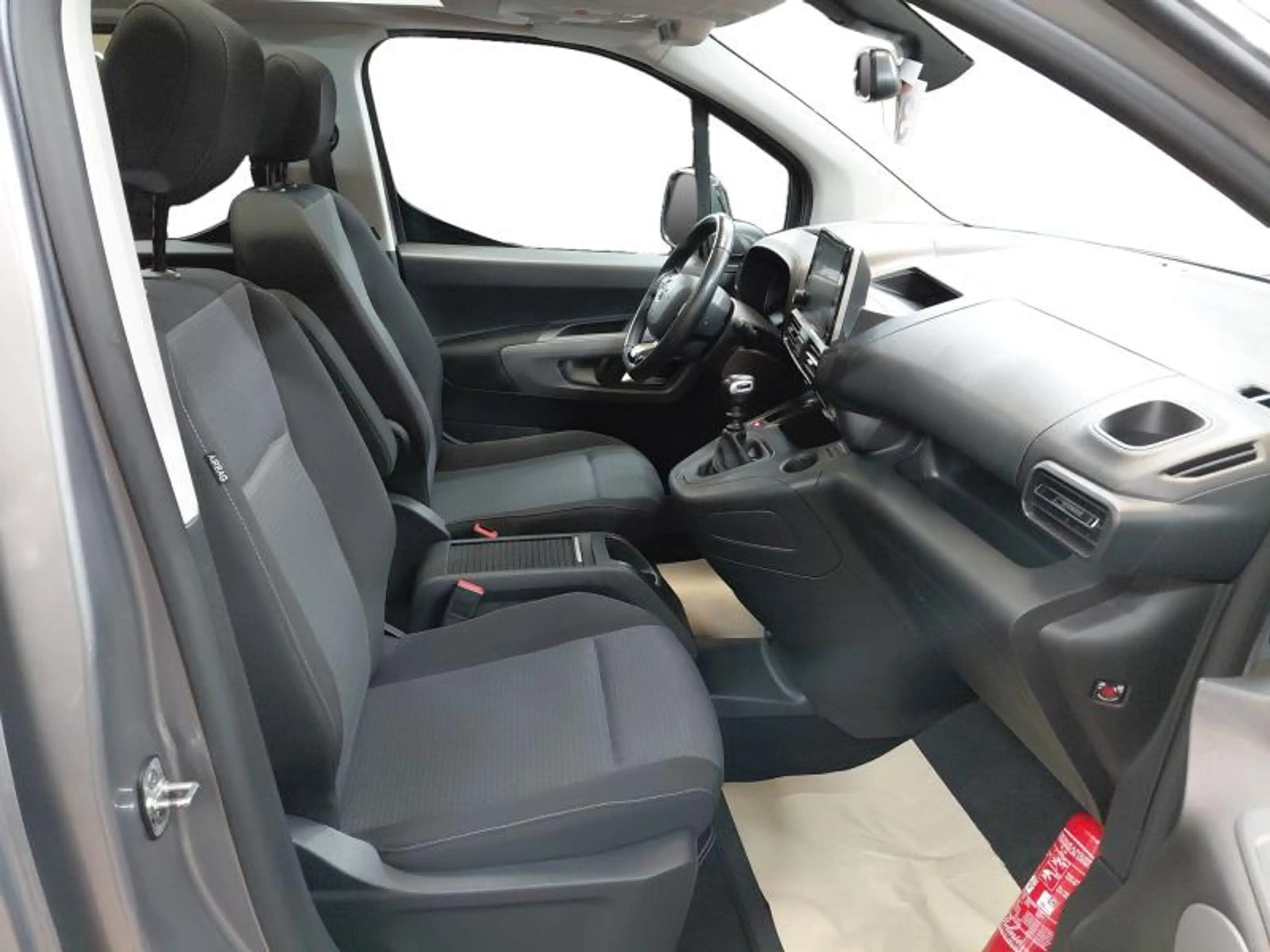 Toyota Verso CITY VERSO MPV — photo 17