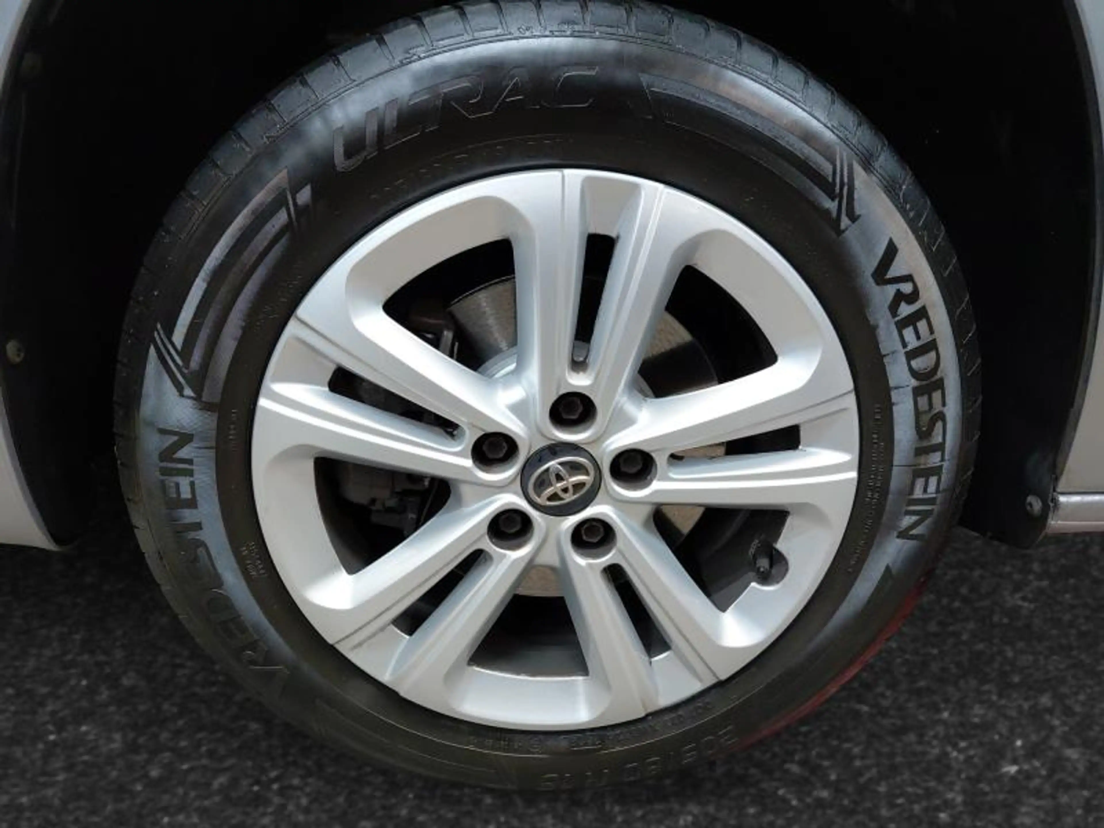 Toyota Verso CITY VERSO MPV — photo 9