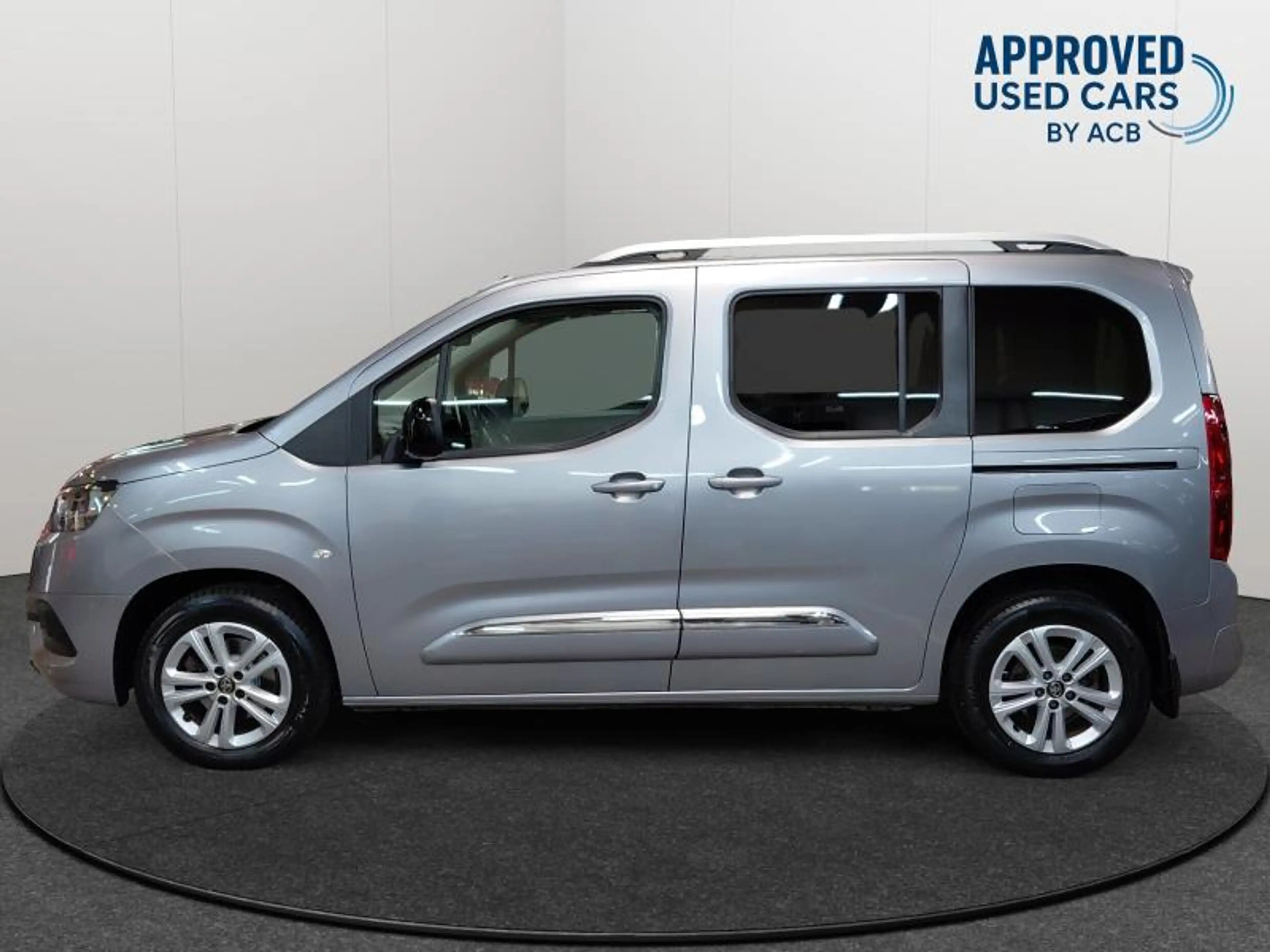 Toyota Verso CITY VERSO MPV — photo 2