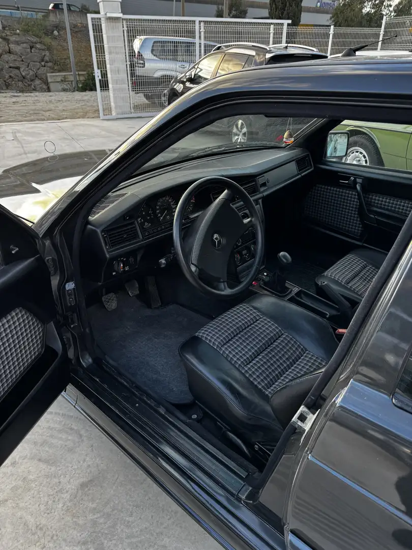 Mercedes-Benz 190 190E 2.3-16 - 2