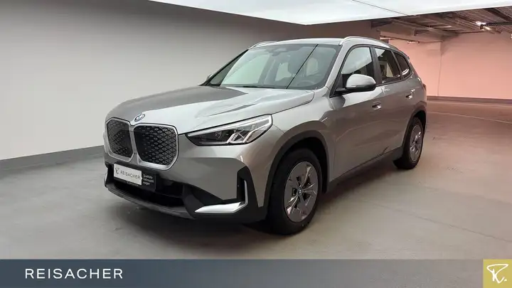 BMW iX1 IX1 A XDRIVE30 AHK LCPlus RFK DA LkdHz SH