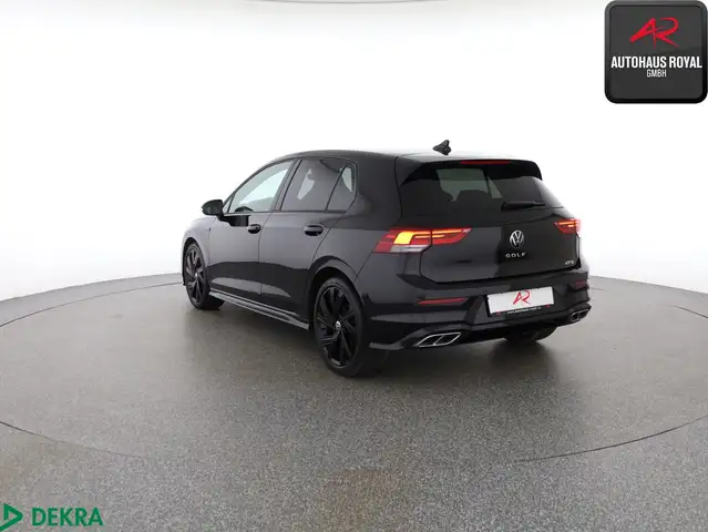 Volkswagen Golf view 3