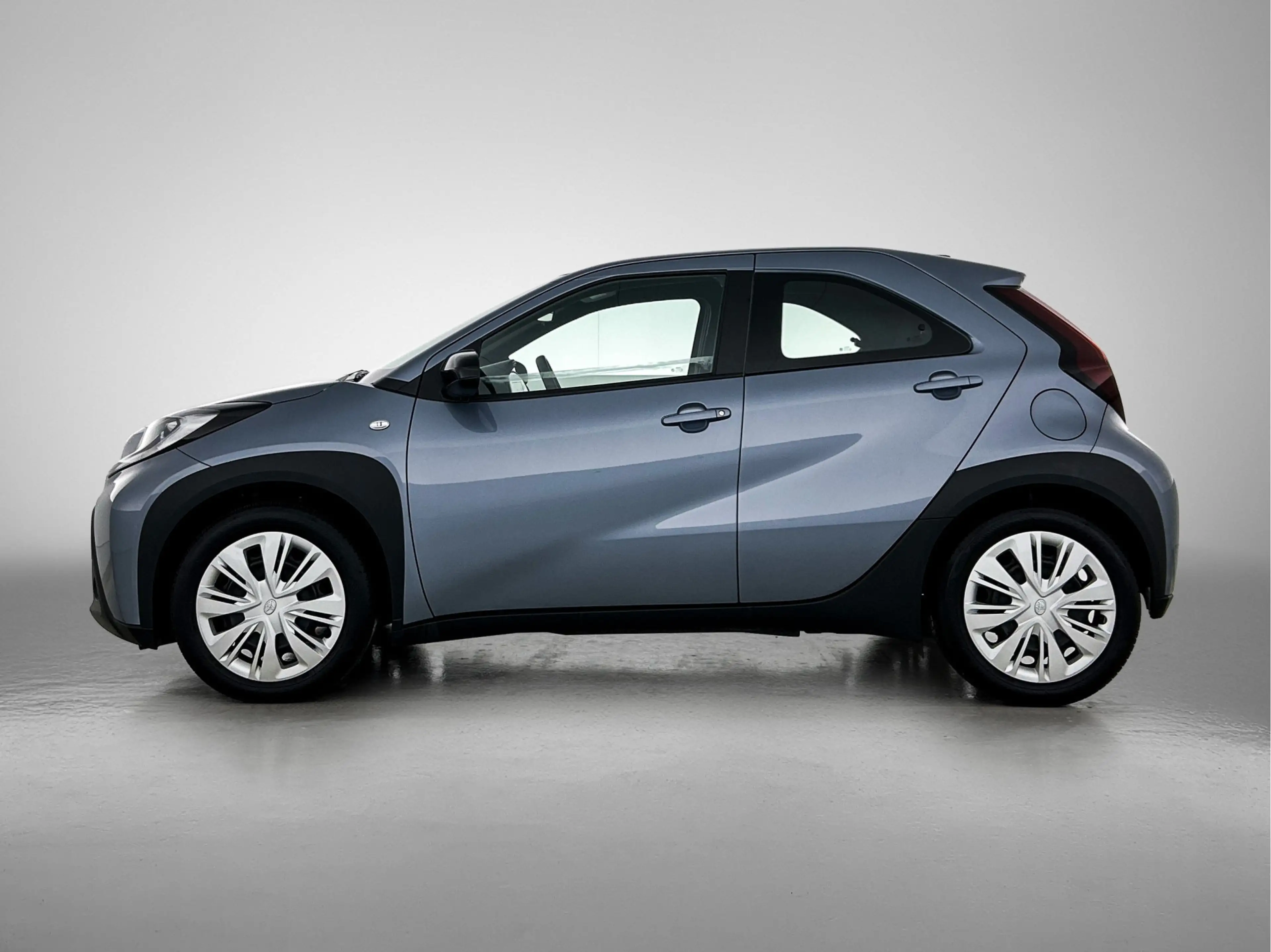 Toyota Aygo X 1.0 VVT-i MT Play | BTW voertuig | Apple CarPlay/A — photo 3