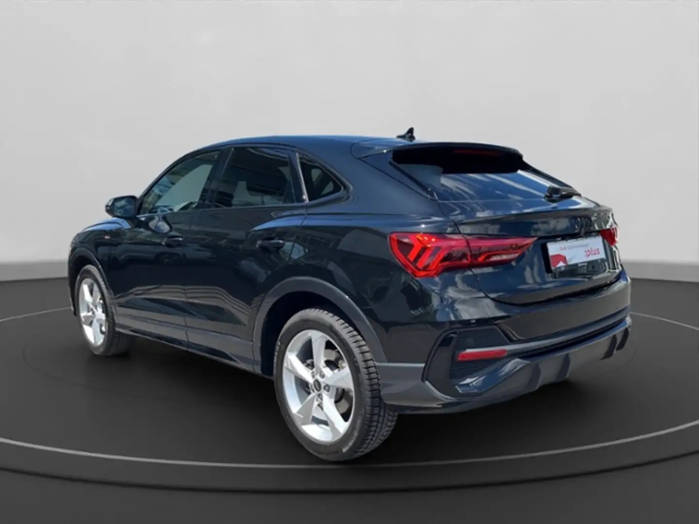 Audi Q3 40 TFSI QUATTRO S-LINE+PANO+AHK+NAV Schwarz - 2