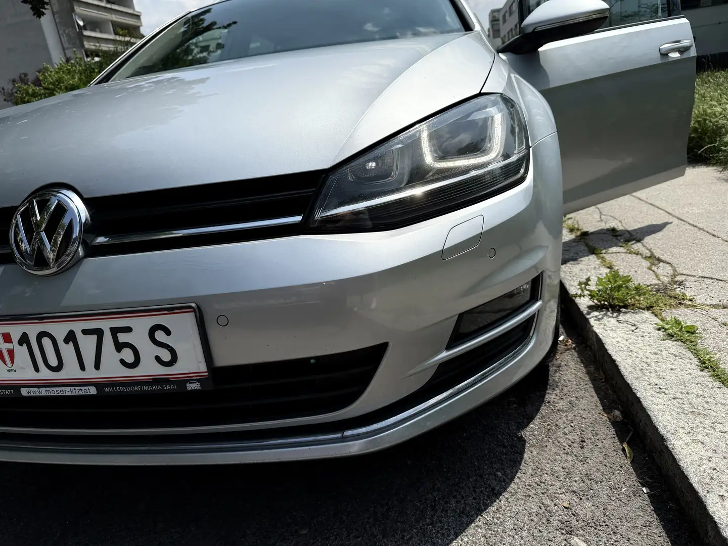 Volkswagen Golf Variant Lounge 1,6 TDI DSG ÖAMTC pickerl bis 07.26 - 1