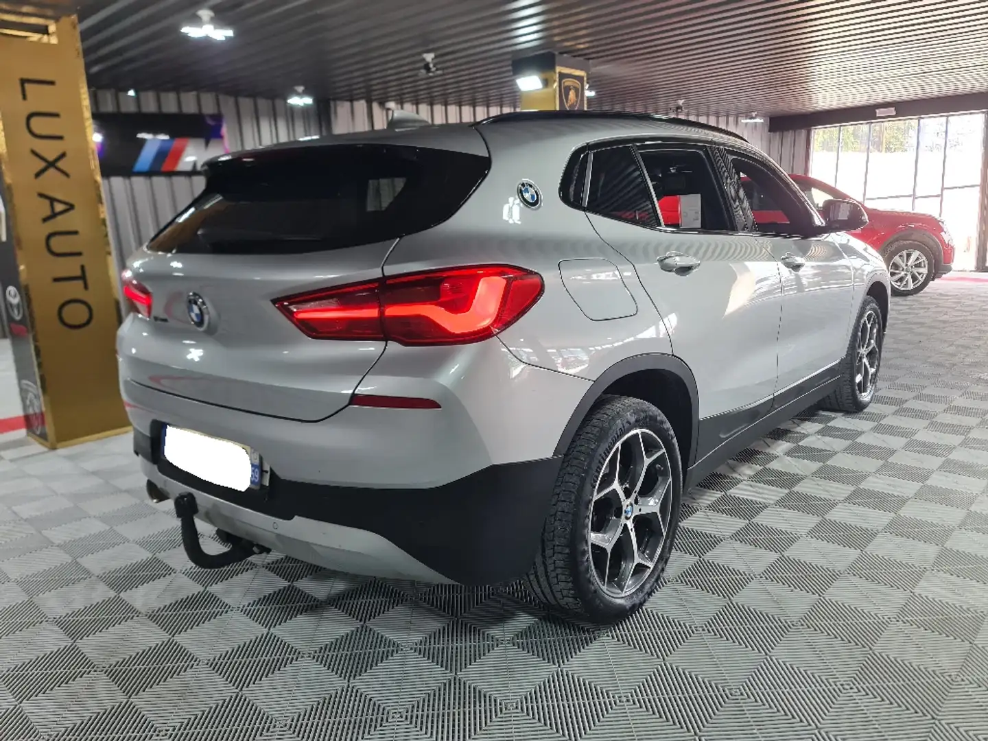 BMW X2 sDrive 18i 140 CV * Garantie 12 mois * Reprise Possible * - 2