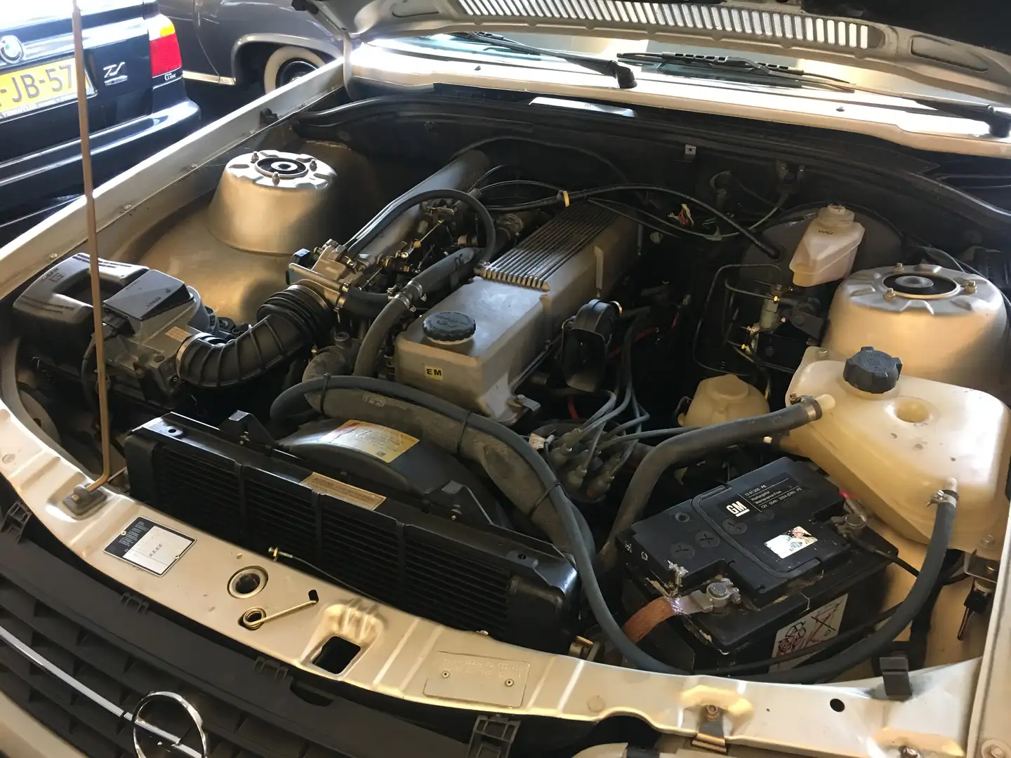 Opel Monza 2.5E Silber - 2
