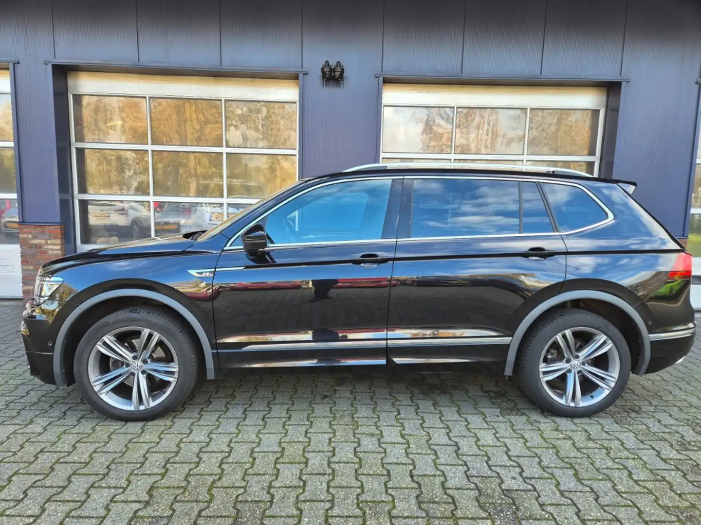 Volkswagen Tiguan 1.5 TSI Highline Business R line 7p, Pano, stuur/s Noir - 2