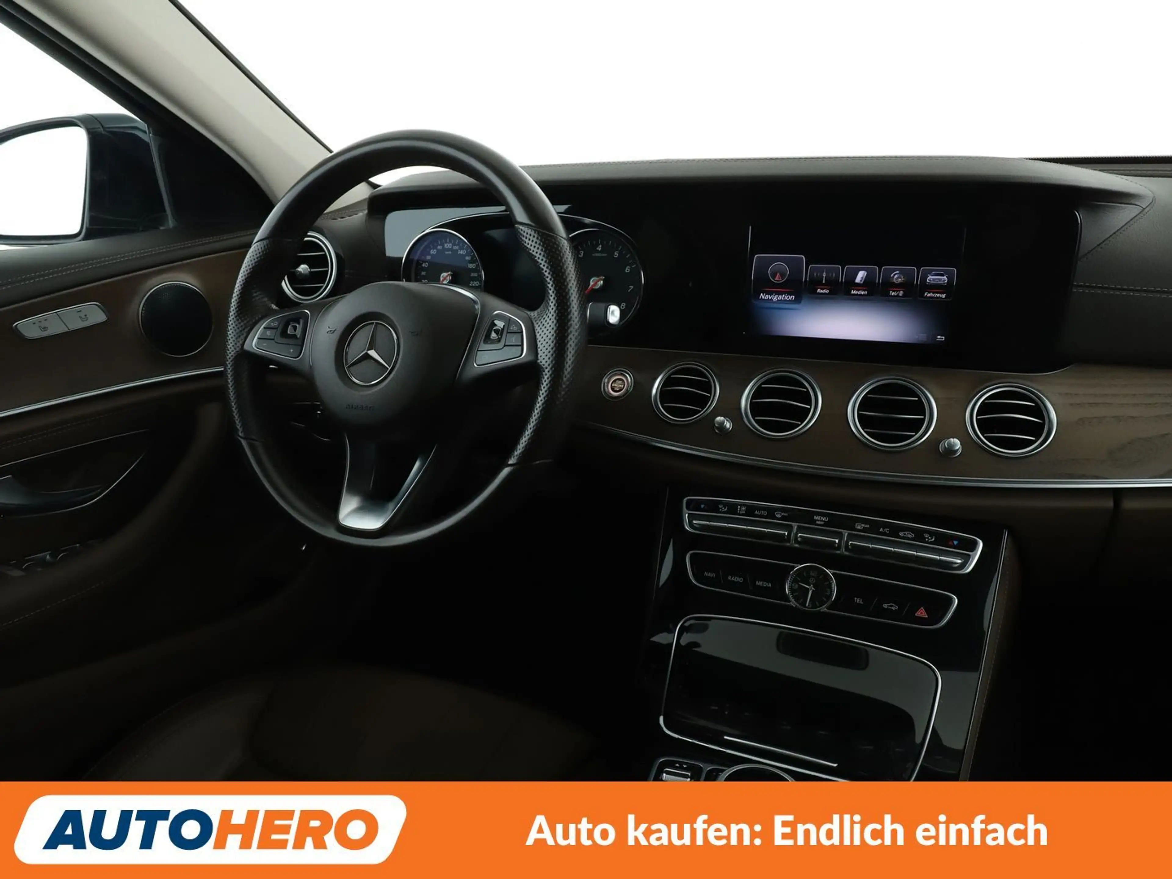 Mercedes-Benz E 250 T Avantgarde Aut.*LED*NAVI*TEMPO*CAM*PDC*SHZ*KLIMA — photo 13