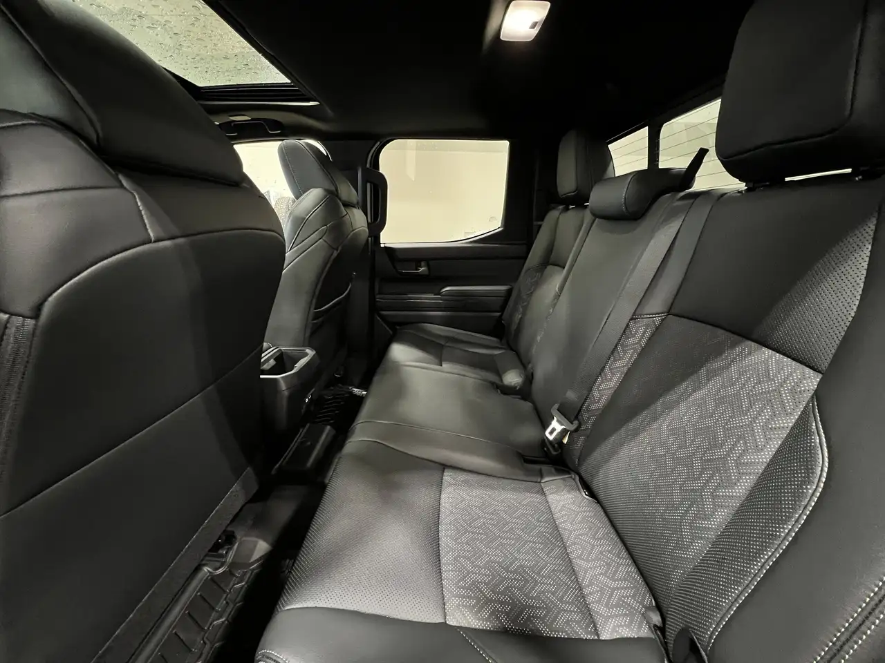 Toyota Tacoma снимка Toyota Tacoma