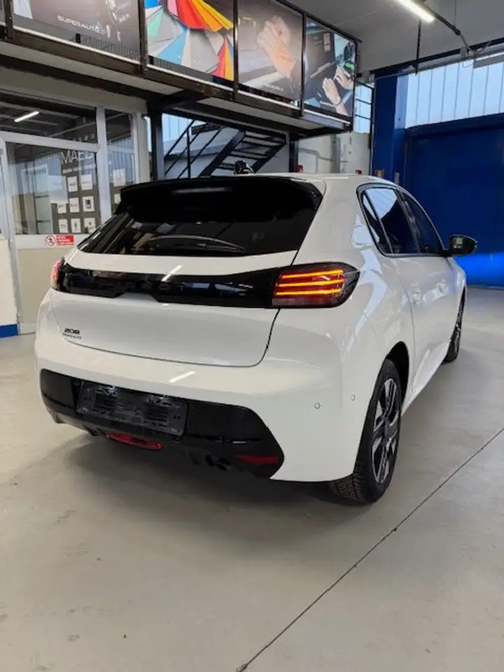 Peugeot 208 208 II 2023 1.2 puretech Allure s 4