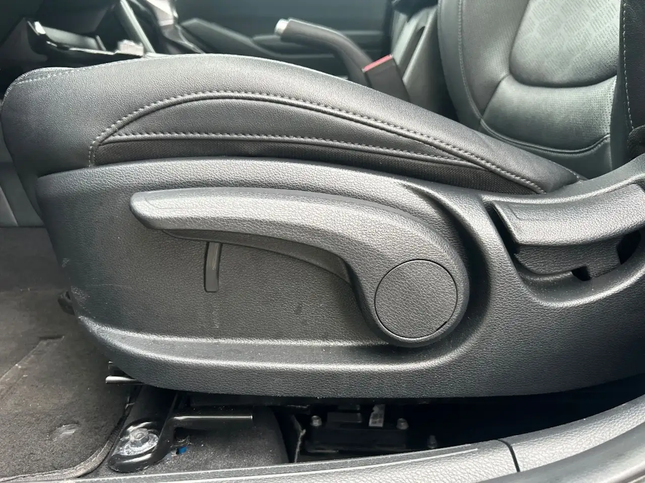 Kia Seltos снимка Kia Seltos