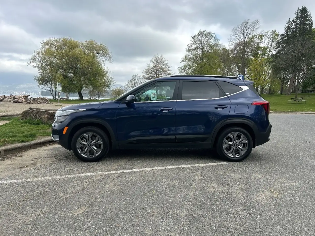 Kia Seltos снимка Kia Seltos