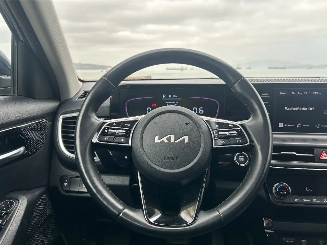 Kia Seltos снимка Kia Seltos