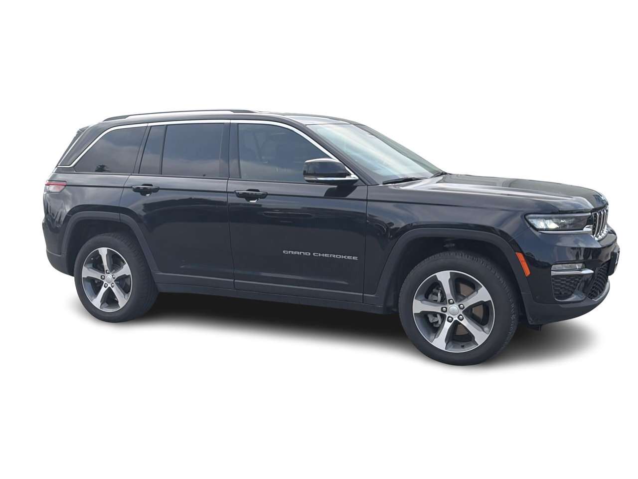 used 2022 Jeep Grand Cherokee car, priced at $32,999