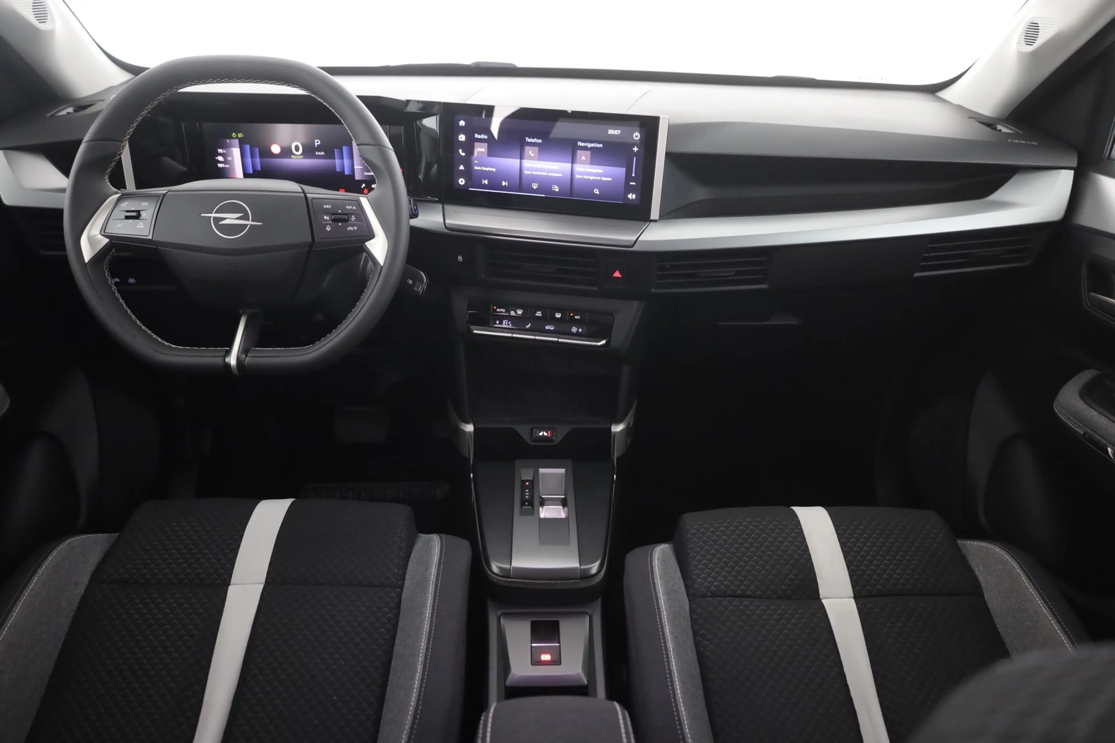 Opel Frontera GS Electric 80kWh Aut. LED Navi Kamera — photo 9