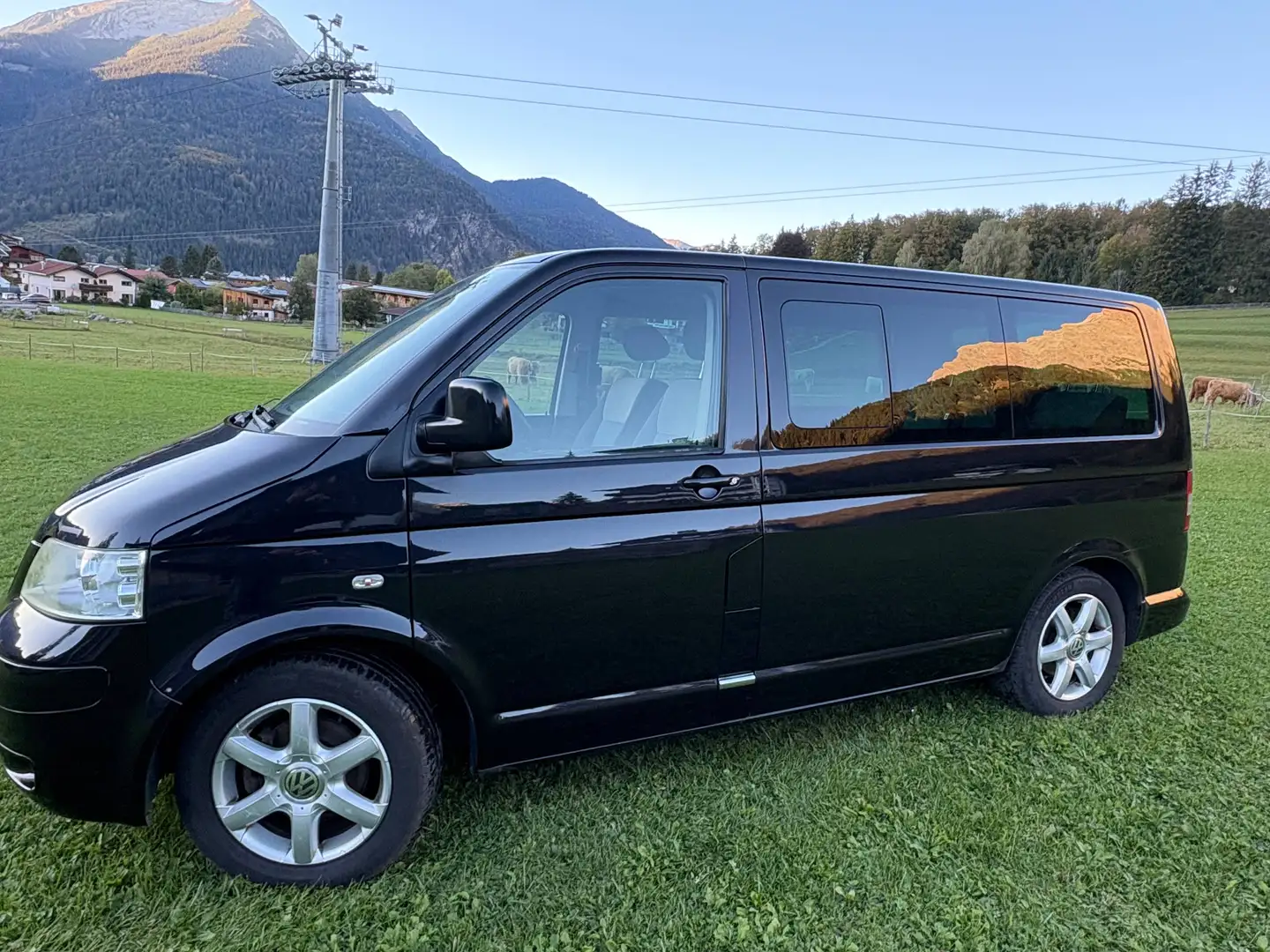 Volkswagen T5 Multivan Multivan Startline 1,9 TDI D-PF Startline Schwarz - 2