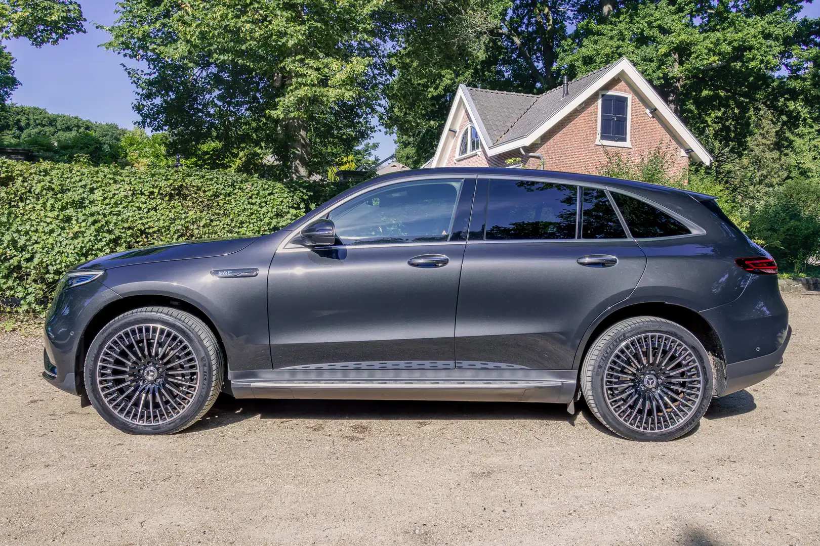Mercedes-Benz EQC 400 EQC 400 4M. AMG Prem.Pl. Grijs - 1
