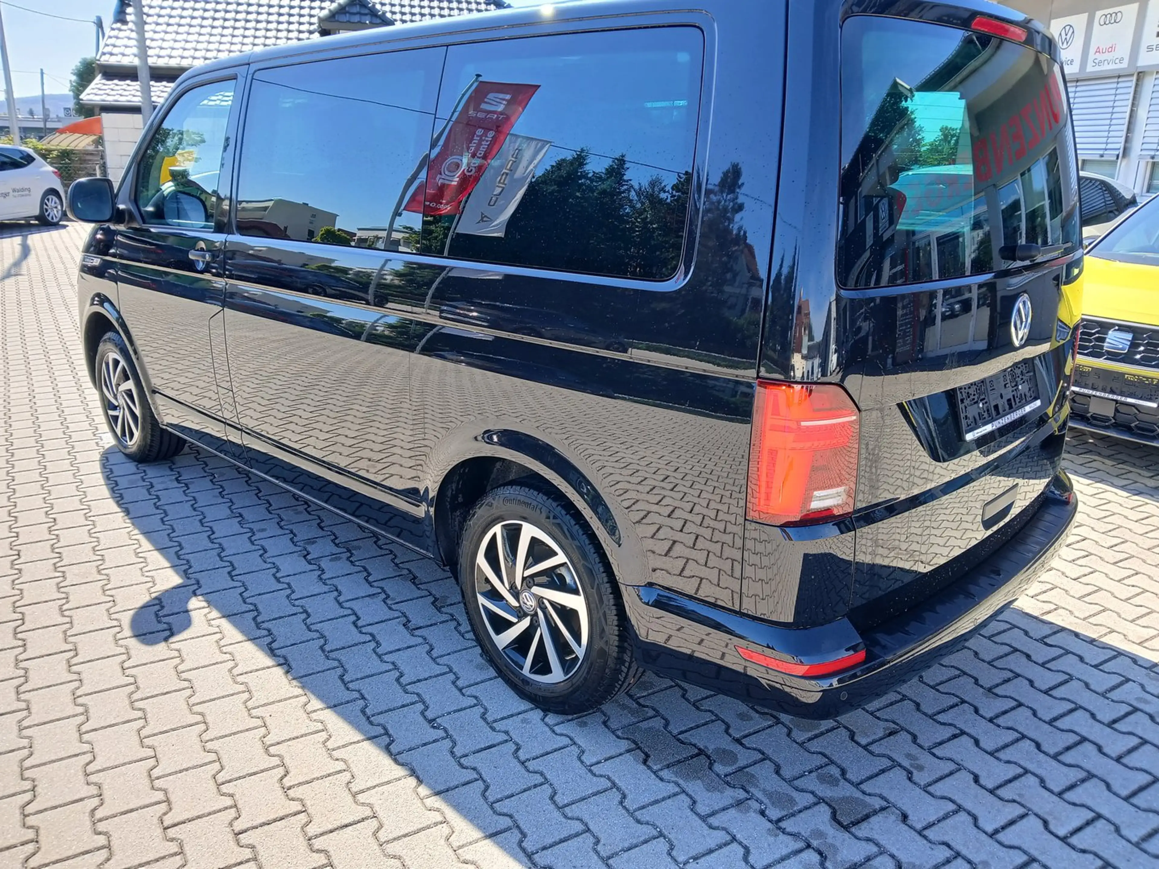 Volkswagen T6.1 Multivan VW T6.1 Multivan Trendline TDI — photo 11
