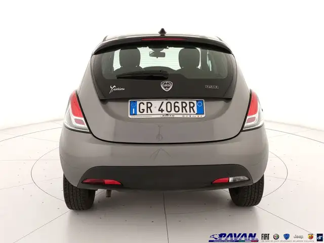 Lancia Ypsilon view 6