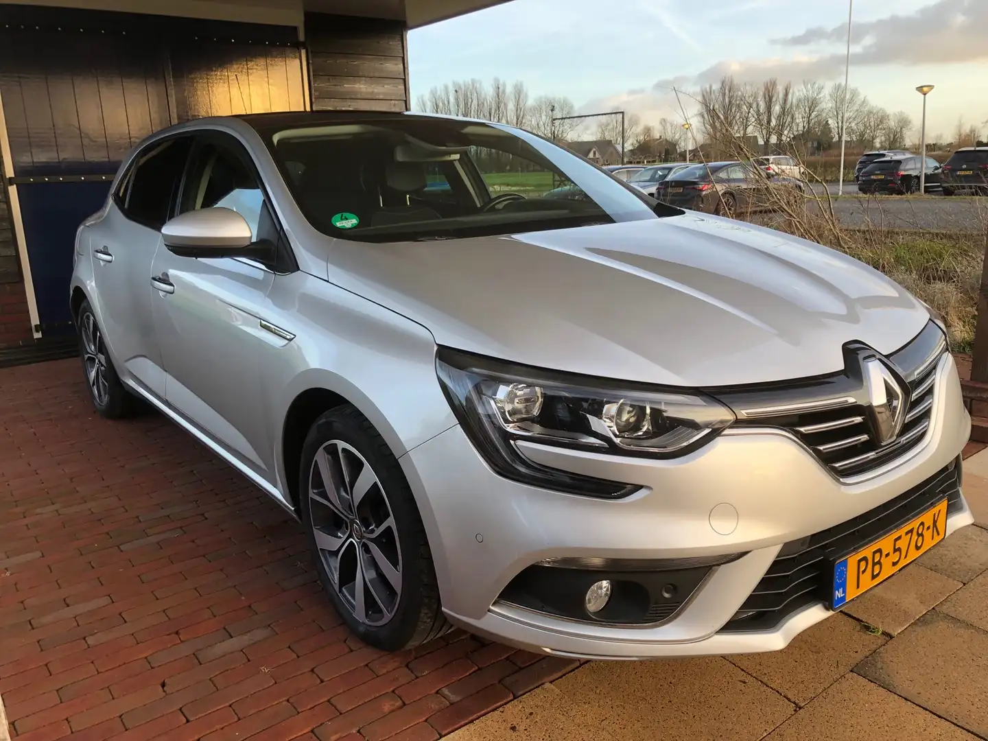 Renault Megane 1.2 TCe Bose Grijs - 2