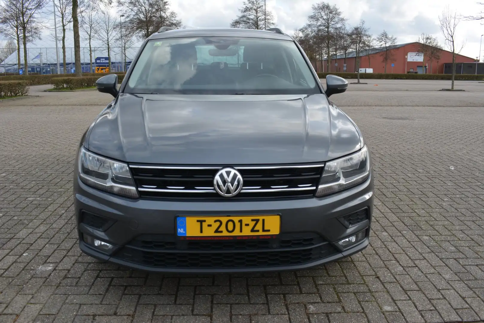 Volkswagen Tiguan 1.4 TSI 4Motion 150 PK Grijs - 2