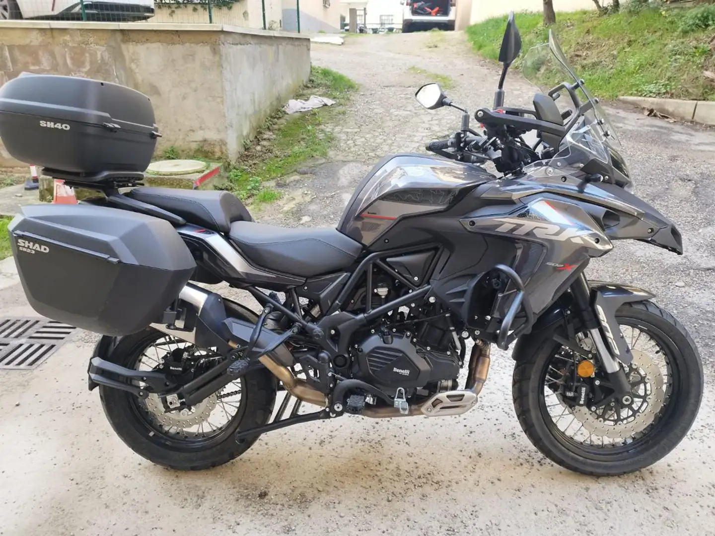 Benelli TRK 502 . Grigio - 2