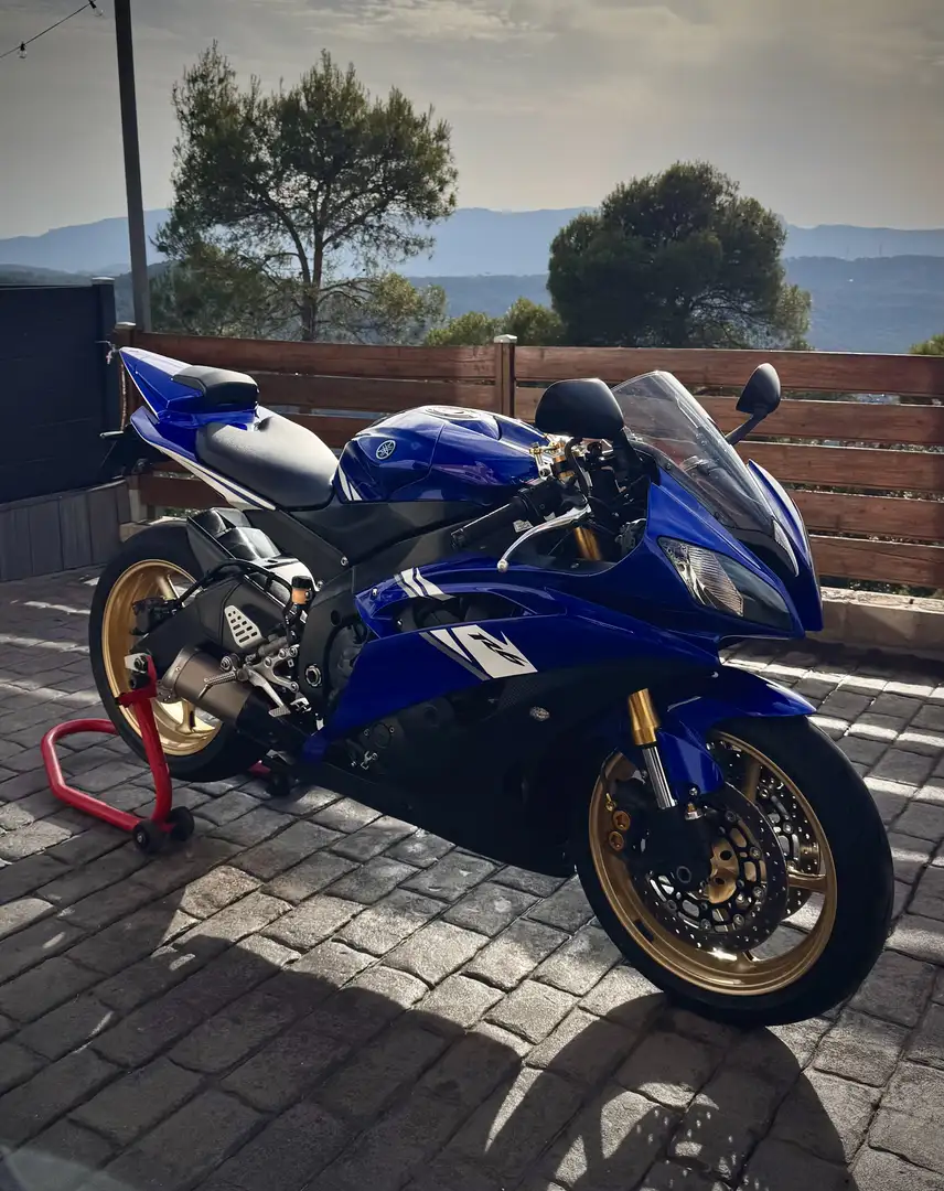 Yamaha YZF-R6 - 1