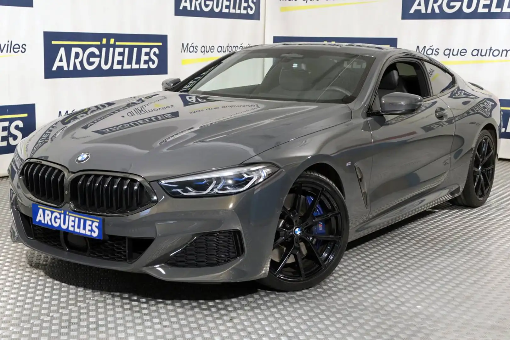 BMW 840 d M Sport xDrive 320cv Šedá - 1