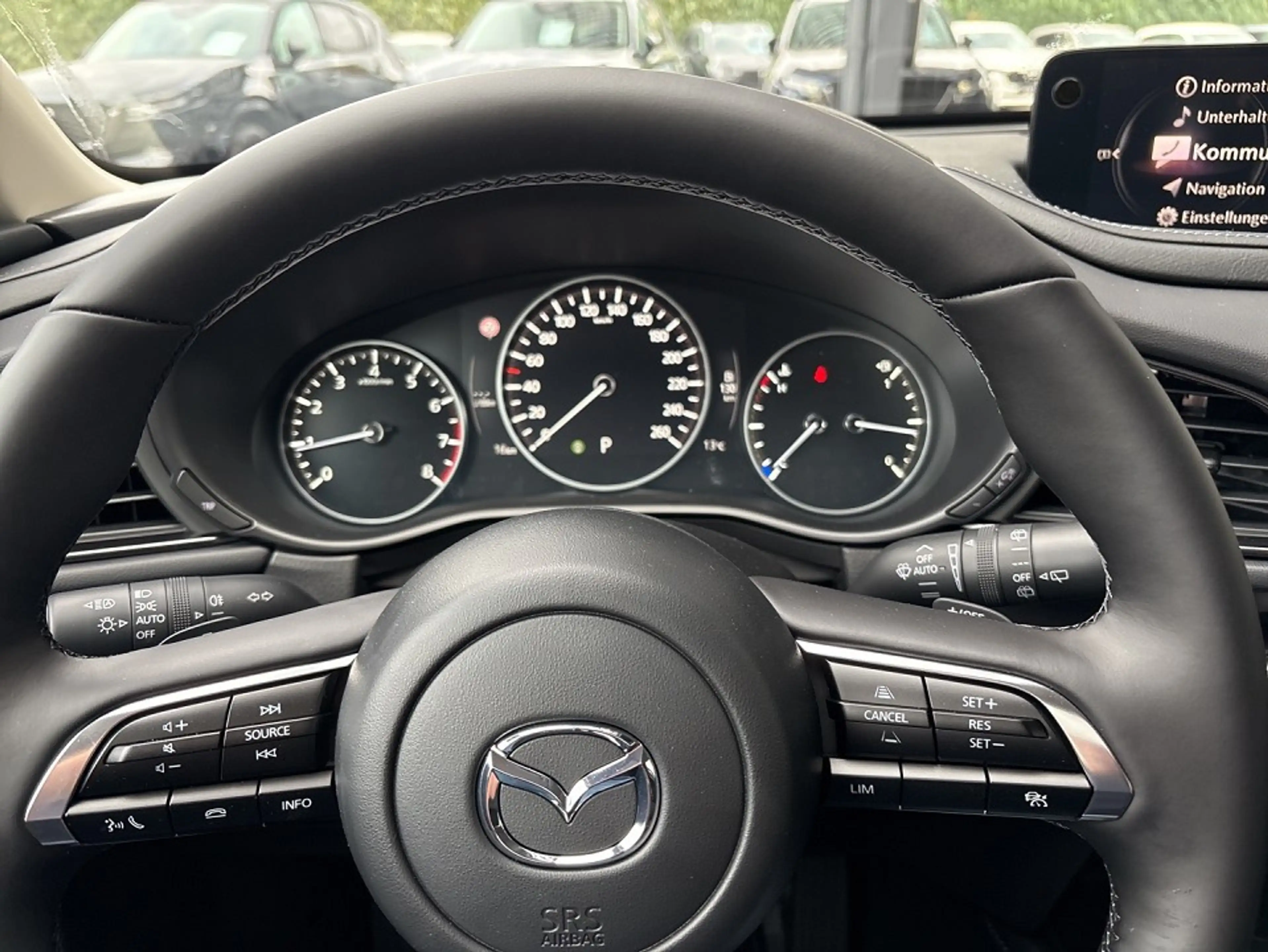Mazda CX-30 2.5i Centre-Line Design Paket; LED — photo 12