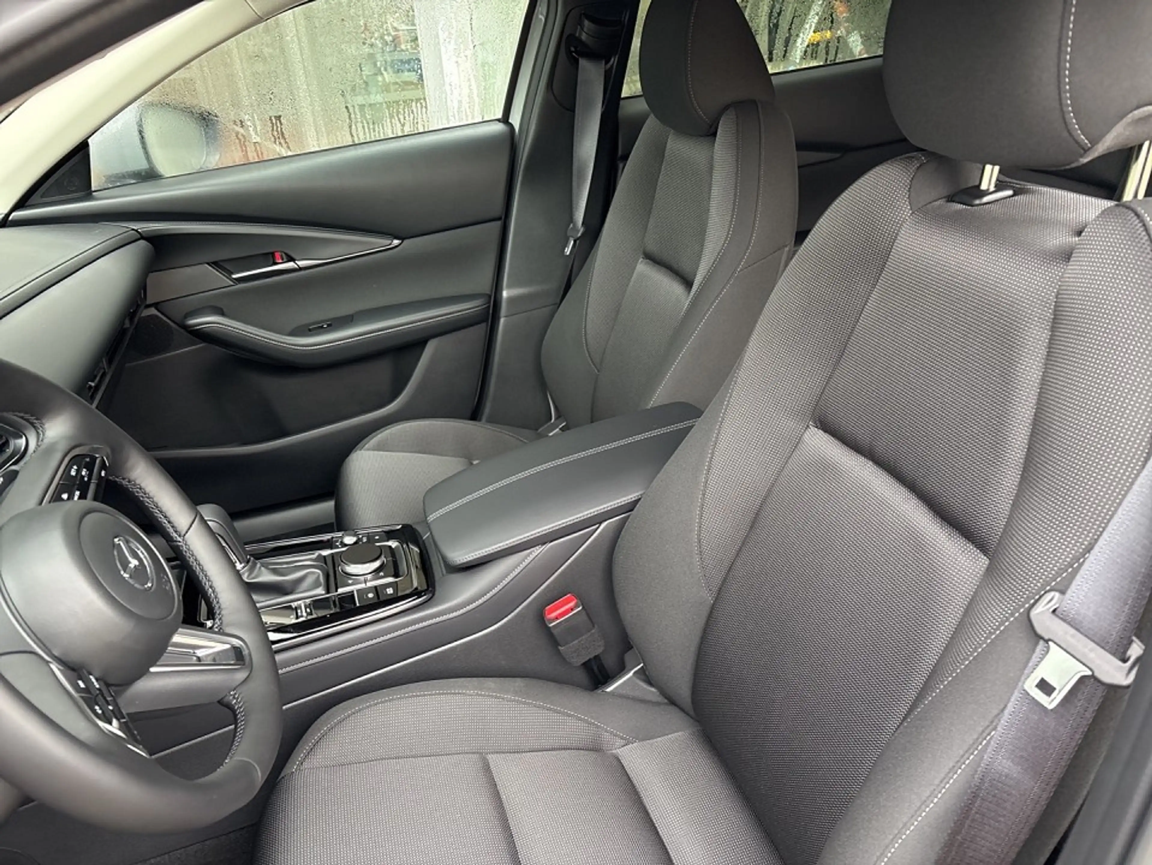 Mazda CX-30 2.5i Centre-Line Design Paket; LED — photo 9
