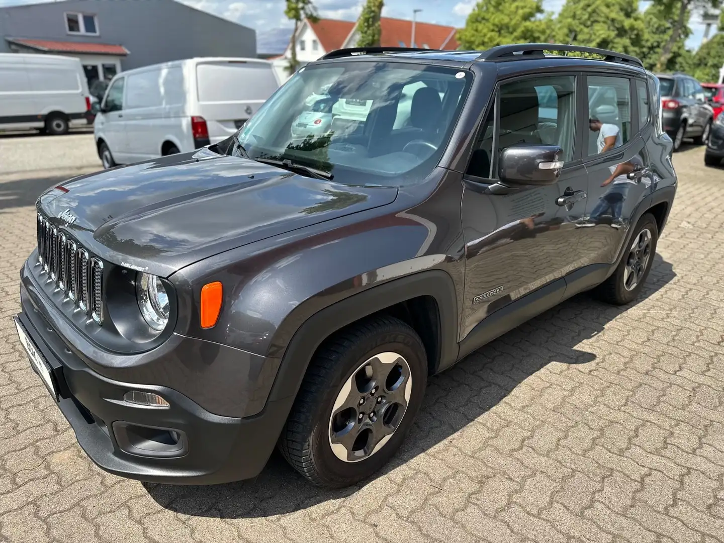 Jeep Renegade Longitude FWD/AUT/SHZ/PDC/TEMP/AHK Grau - 2