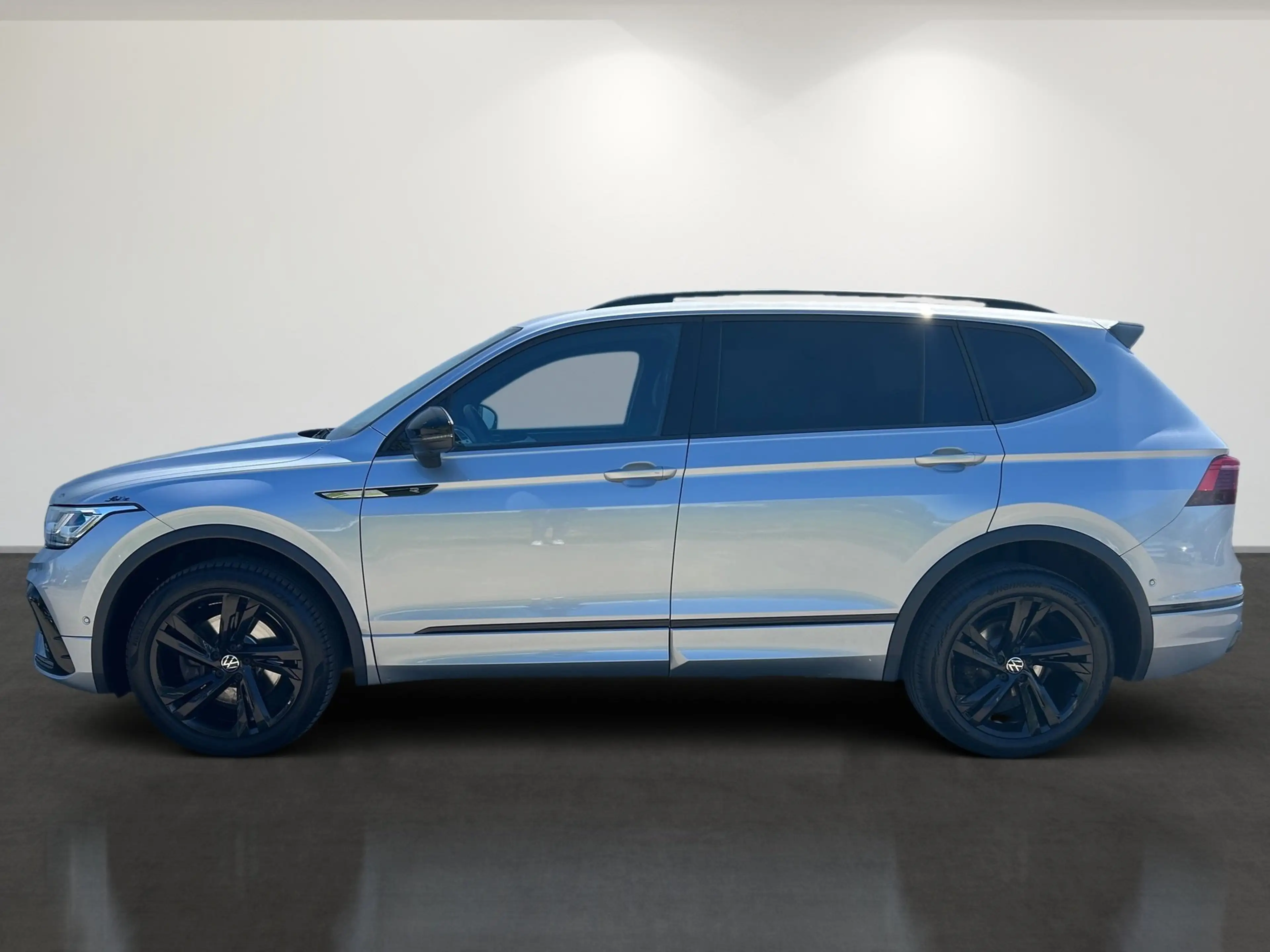 Volkswagen Tiguan Allspace 2.0 TDI 4M R-Line *7S*AHK*HEAD-UP* — photo 6