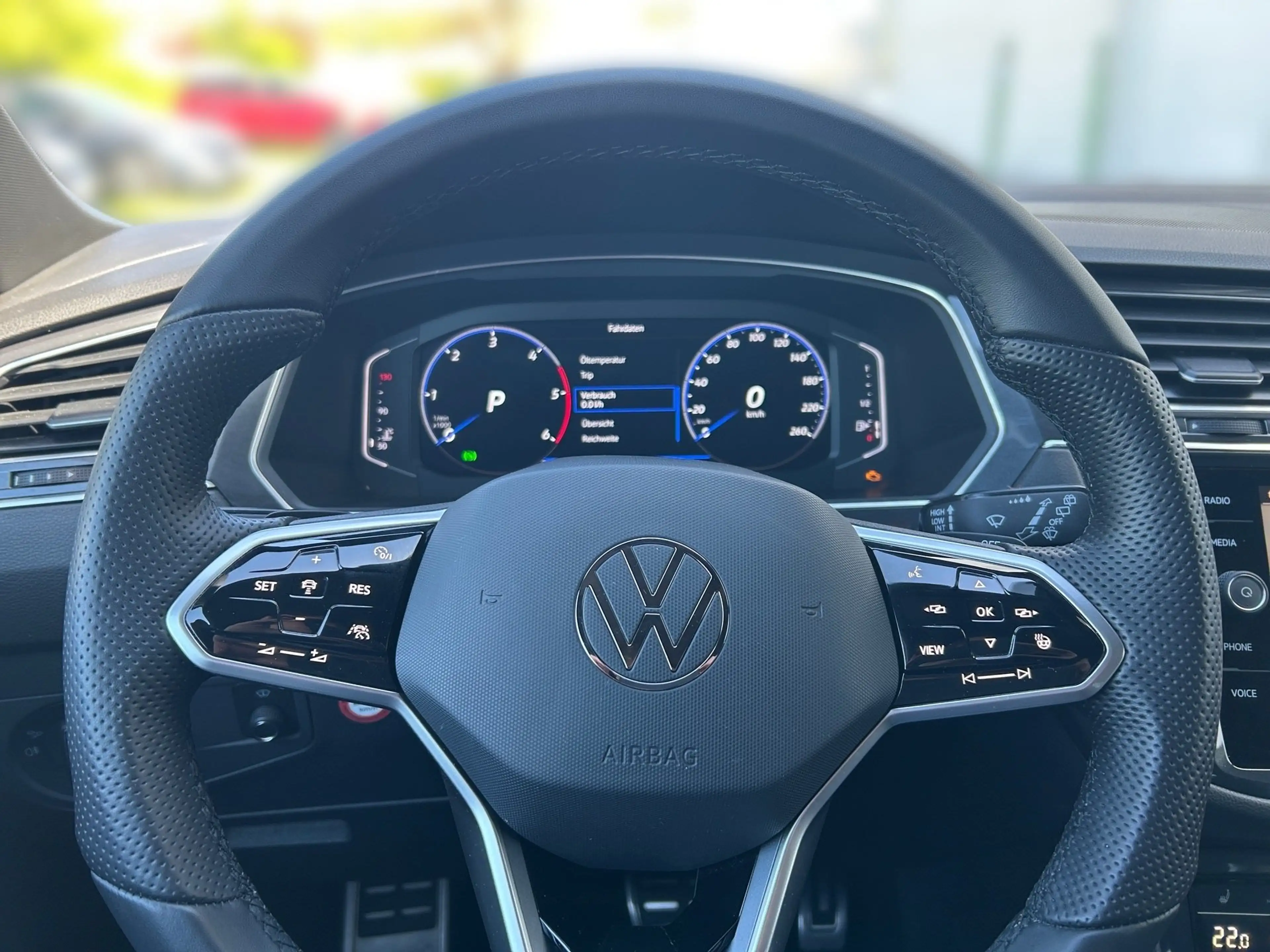 Volkswagen Tiguan Allspace 2.0 TDI 4M R-Line *7S*AHK*HEAD-UP* — photo 11