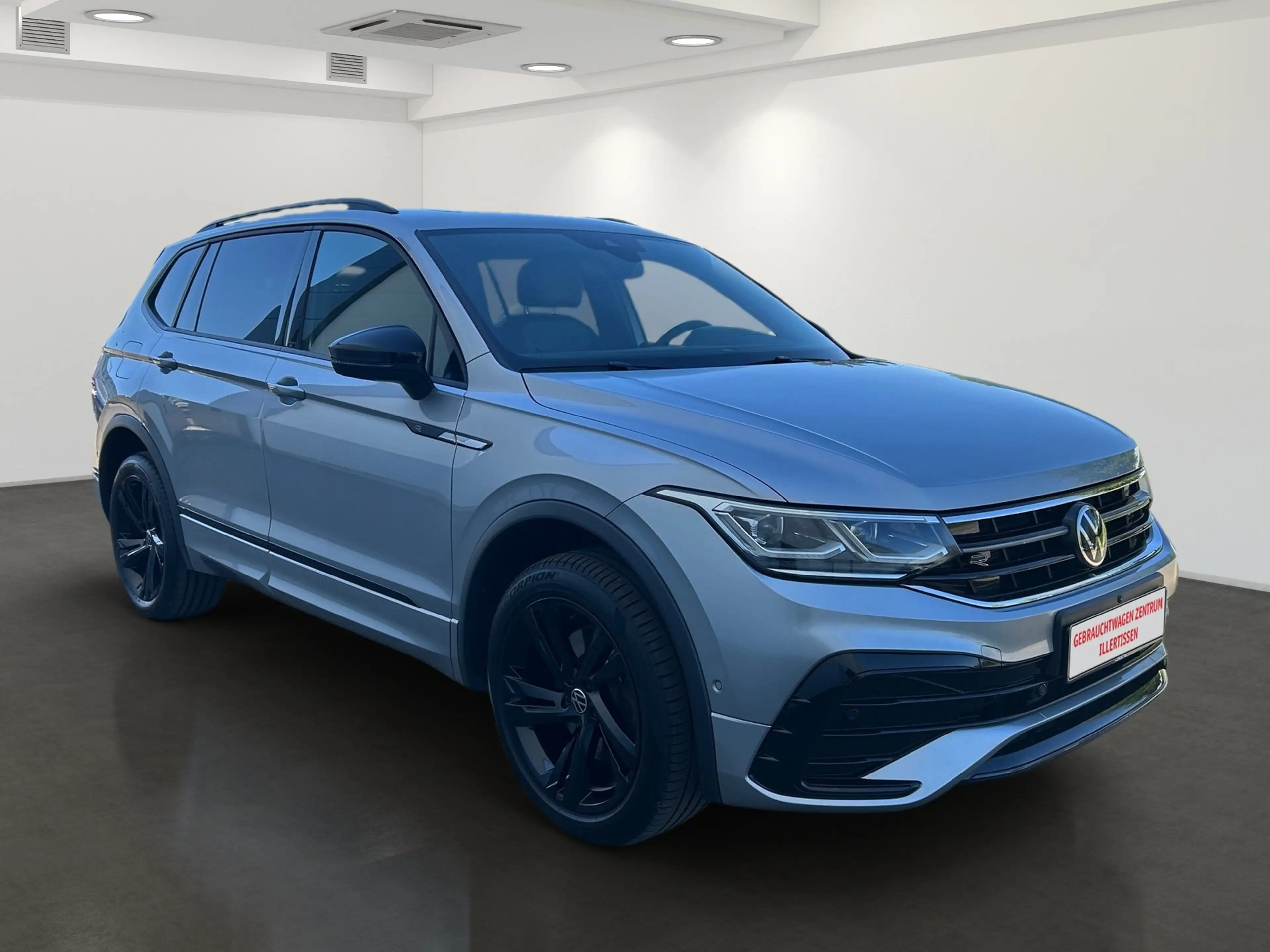 Volkswagen Tiguan Allspace 2.0 TDI 4M R-Line *7S*AHK*HEAD-UP* — photo 3