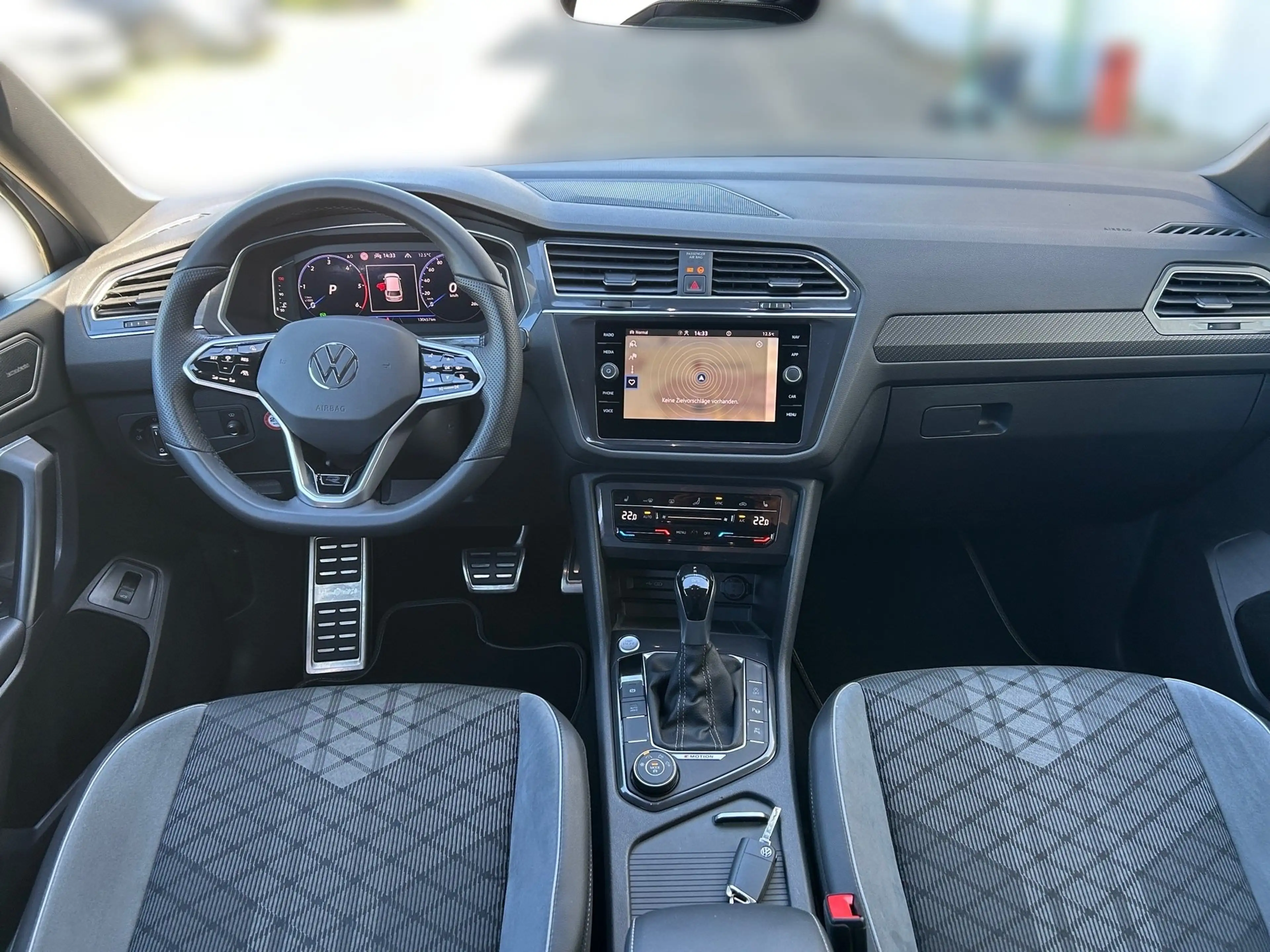 Volkswagen Tiguan Allspace 2.0 TDI 4M R-Line *7S*AHK*HEAD-UP* — photo 13