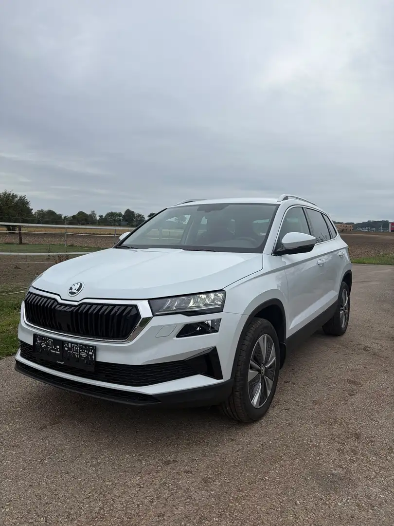 Skoda Karoq 1,5 TSI ACT DSG Style Weiß - 2